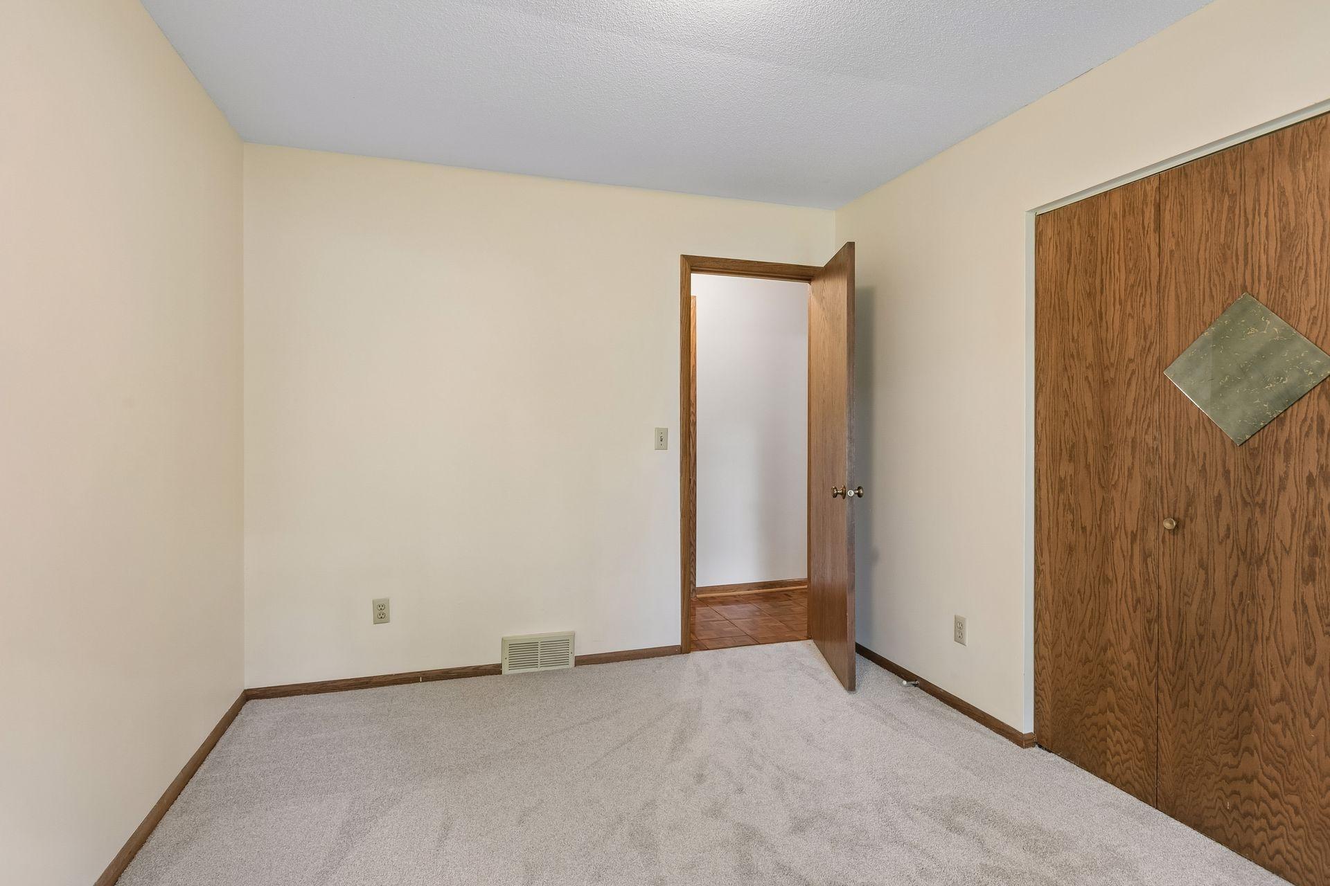 View of Residential at 2700 Kyle Avenue, Golden Valley MN 55422, Golden Valley (28 of 44) - Mike Wilen | Minnesota Team Real Estate
