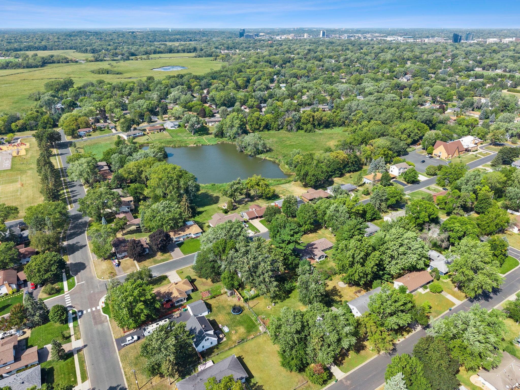 View of Residential at 9218 Russell Avenue, Bloomington MN 55431, Bloomington (81 of 88) - Mike Wilen | Minnesota Team Real Estate