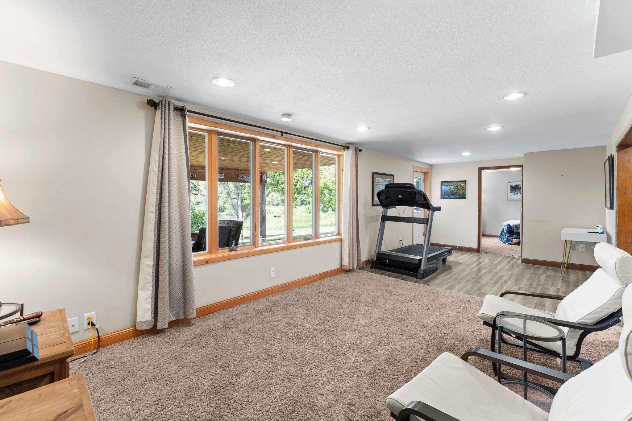 View of Residential at 9218 Russell Avenue, Bloomington MN 55431, Bloomington (38 of 88) - Mike Wilen | Minnesota Team Real Estate