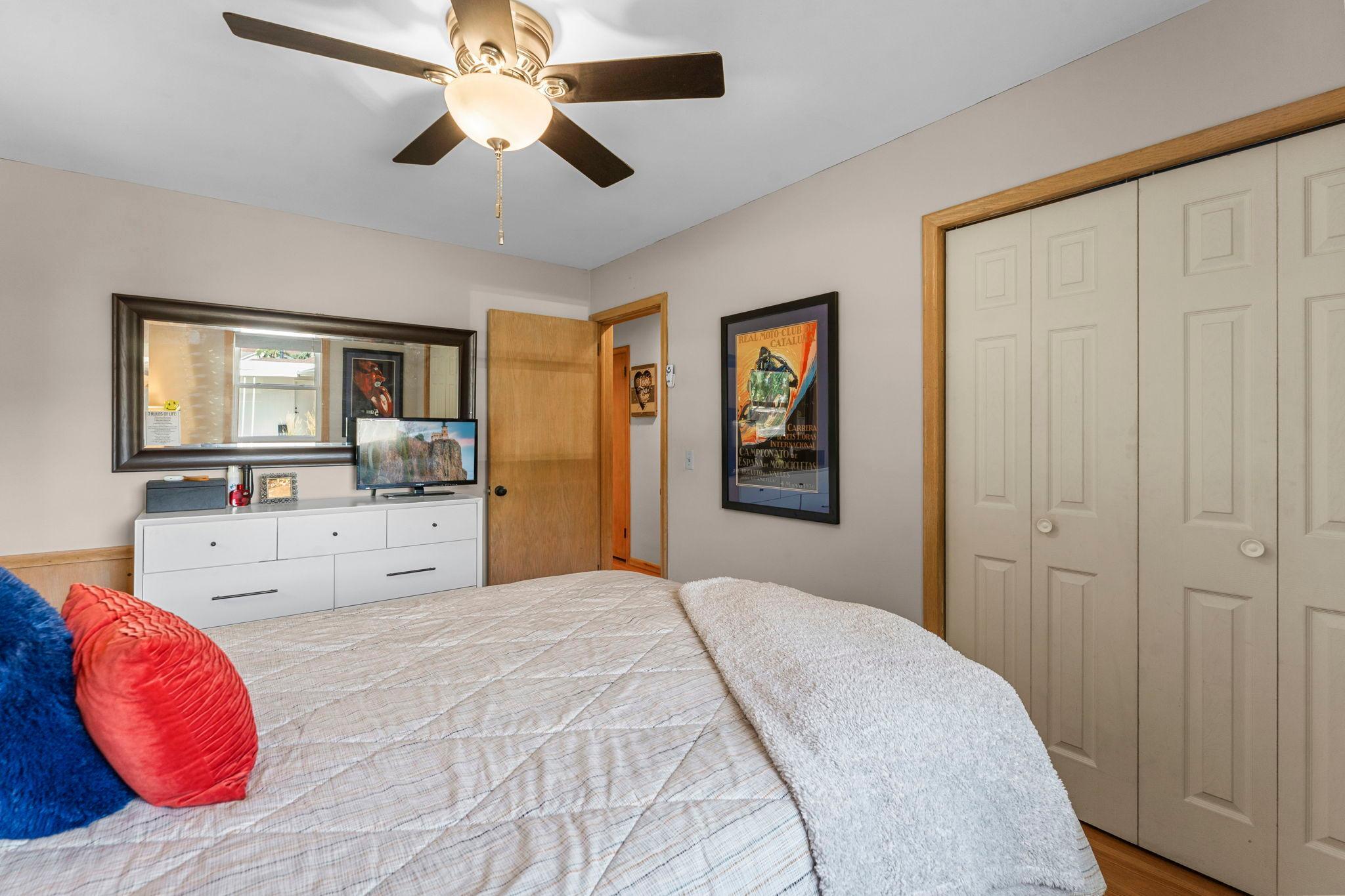 View of Residential at 9218 Russell Avenue, Bloomington MN 55431, Bloomington (27 of 88) - Mike Wilen | Minnesota Team Real Estate