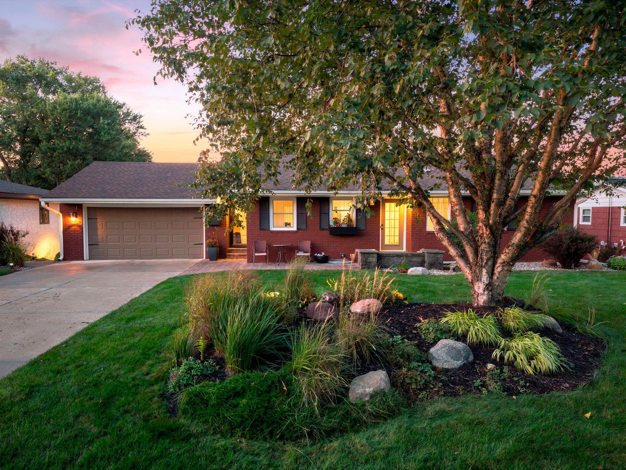 View of Single Family at 9218 Russell Avenue, Bloomington - Mike Wilen | Minnesota Team Real Estate