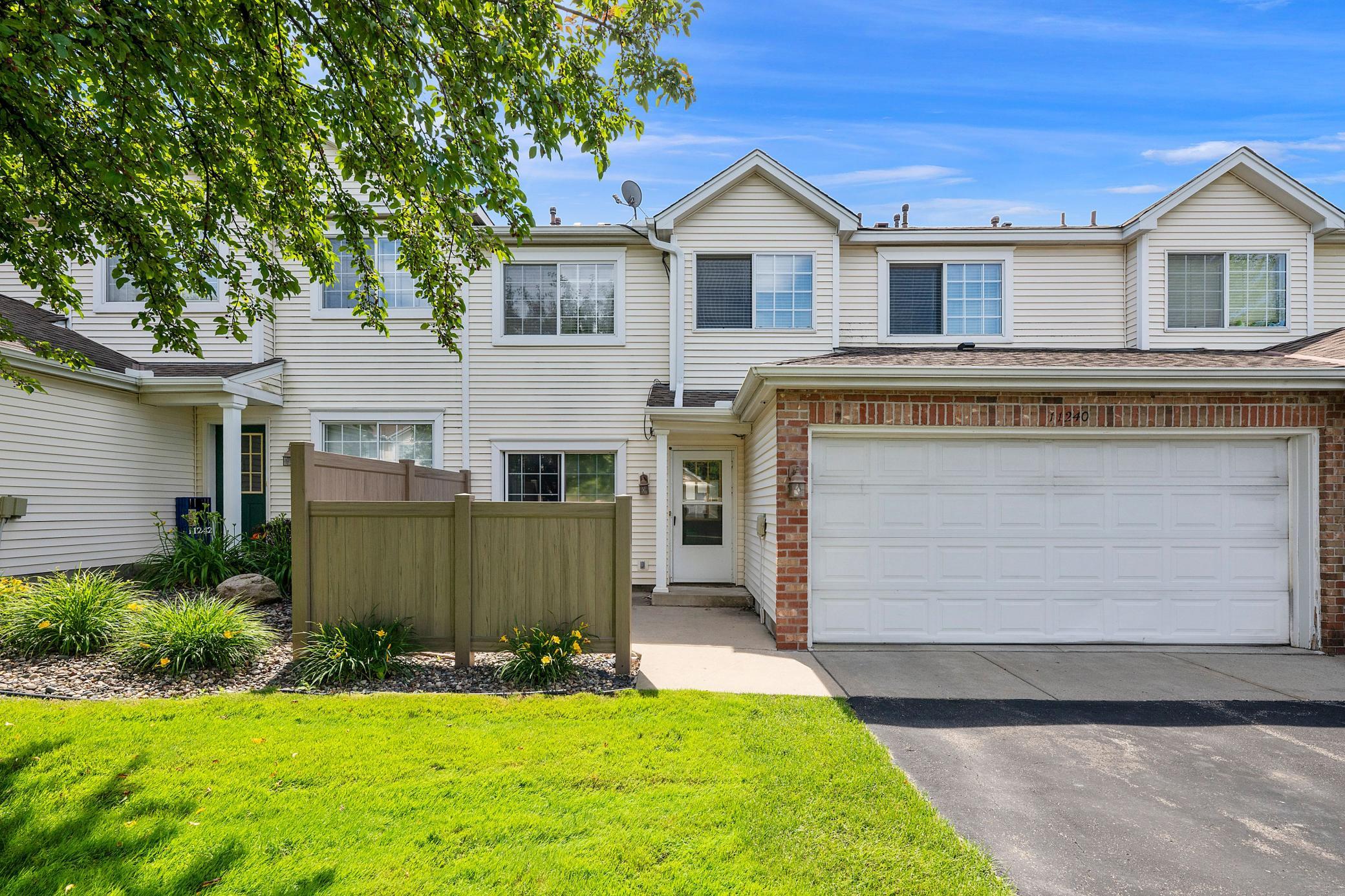 View of Residential at 11240 Providence Lane, Eden Prairie MN 55344, Eden Prairie (23 of 29) - Mike Wilen | Minnesota Team Real Estate