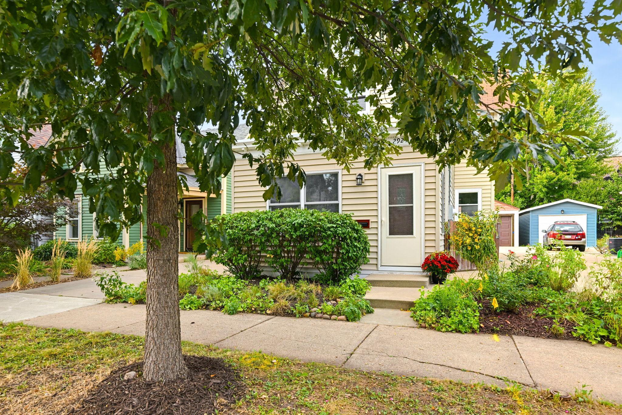 View of Residential at 2924 25th Street, Minneapolis MN 55406, Minneapolis (40 of 44) - Mike Wilen | Minnesota Team Real Estate