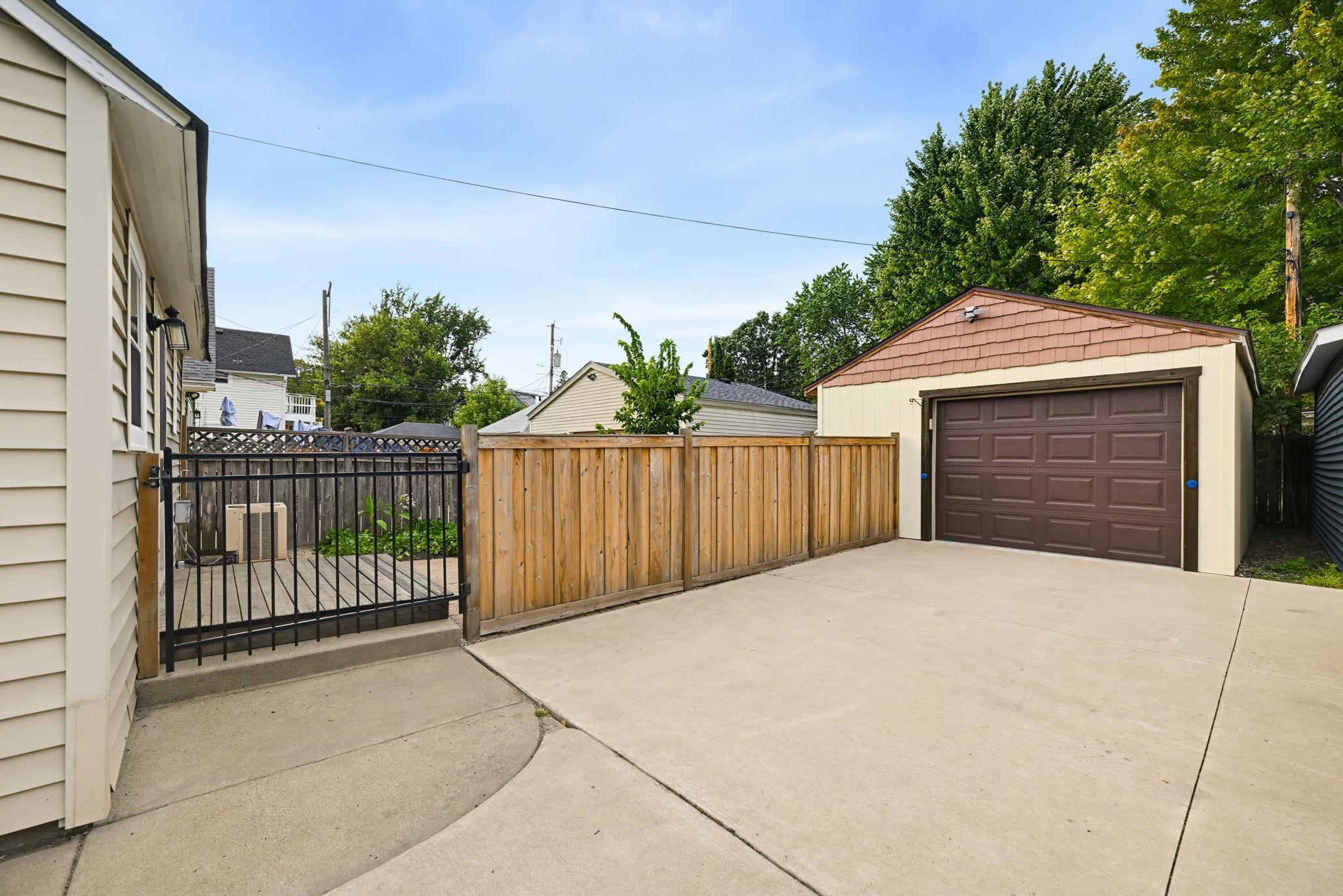 View of Residential at 2924 25th Street, Minneapolis MN 55406, Minneapolis (31 of 44) - Mike Wilen | Minnesota Team Real Estate