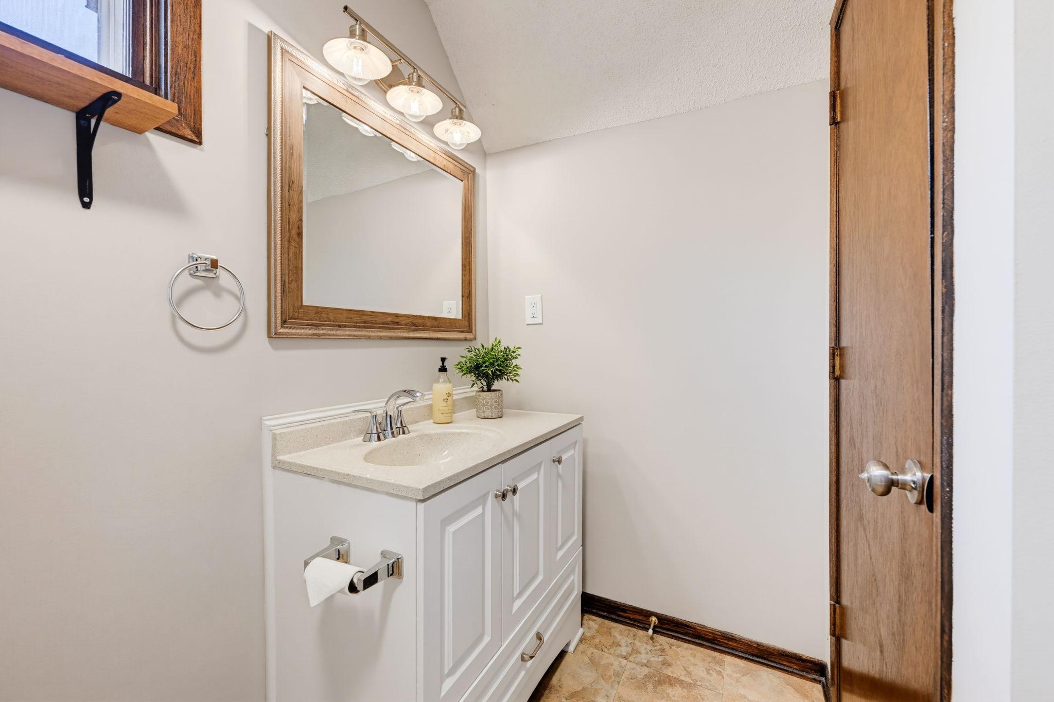 View of Residential at 2924 25th Street, Minneapolis MN 55406, Minneapolis (25 of 44) - Mike Wilen | Minnesota Team Real Estate
