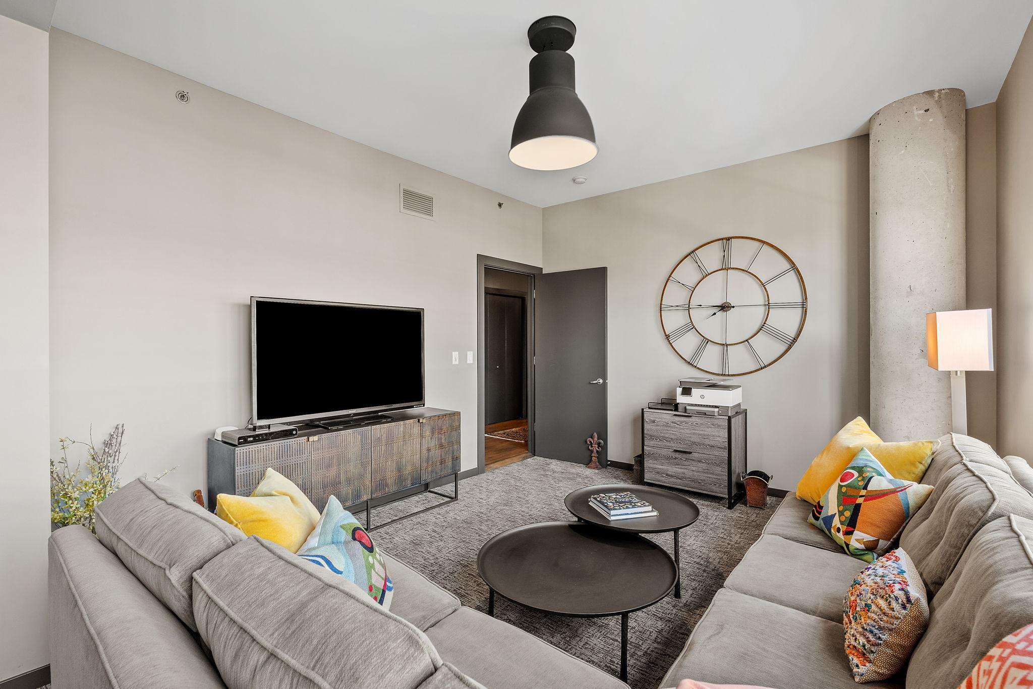 View of Residential at 111 4th Avenue #403, Minneapolis MN 55401, Minneapolis (28 of 46) - Mike Wilen | Minnesota Team Real Estate