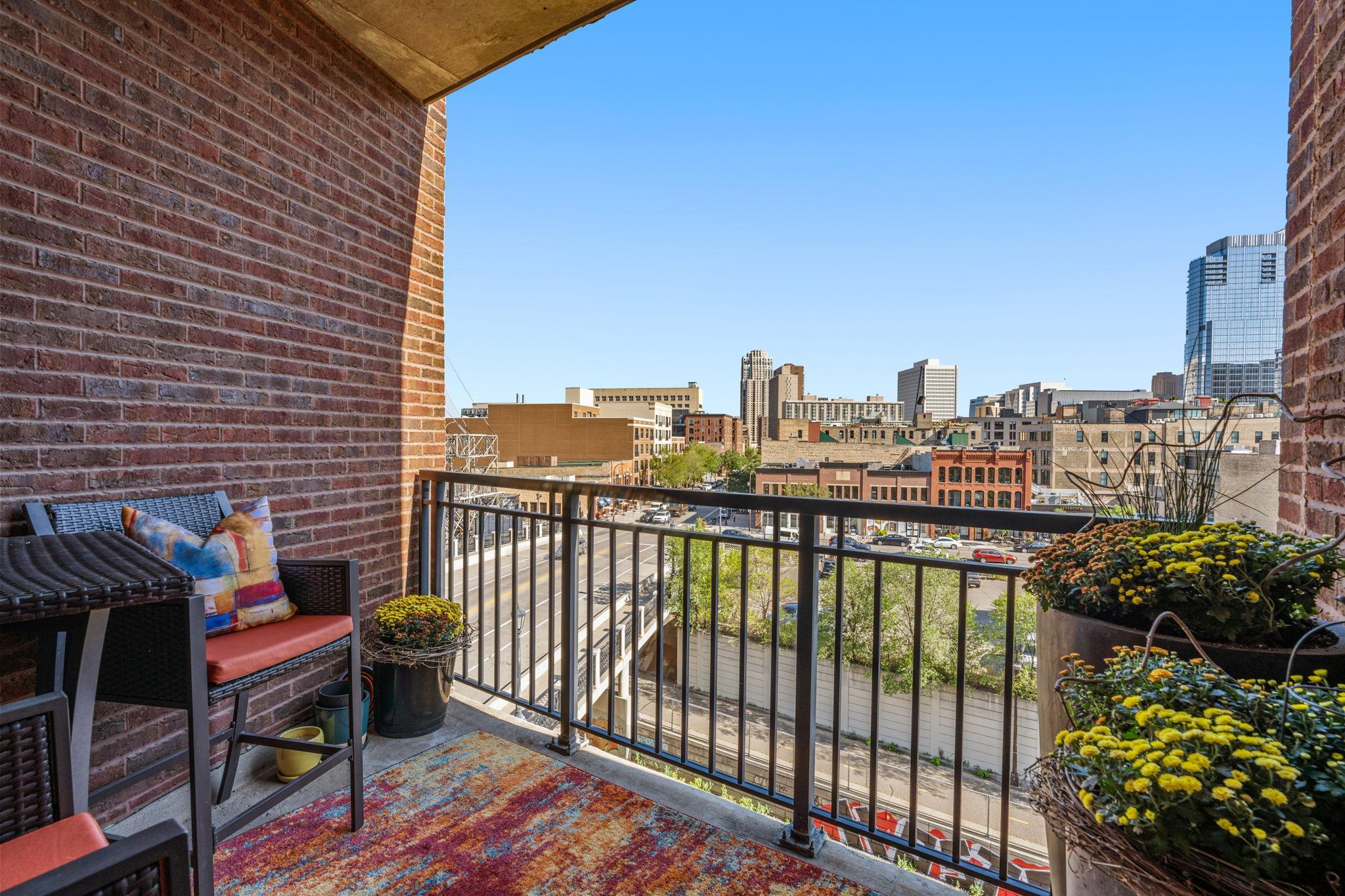 View of Residential at 111 4th Avenue #403, Minneapolis MN 55401, Minneapolis (35 of 46) - Mike Wilen | Minnesota Team Real Estate
