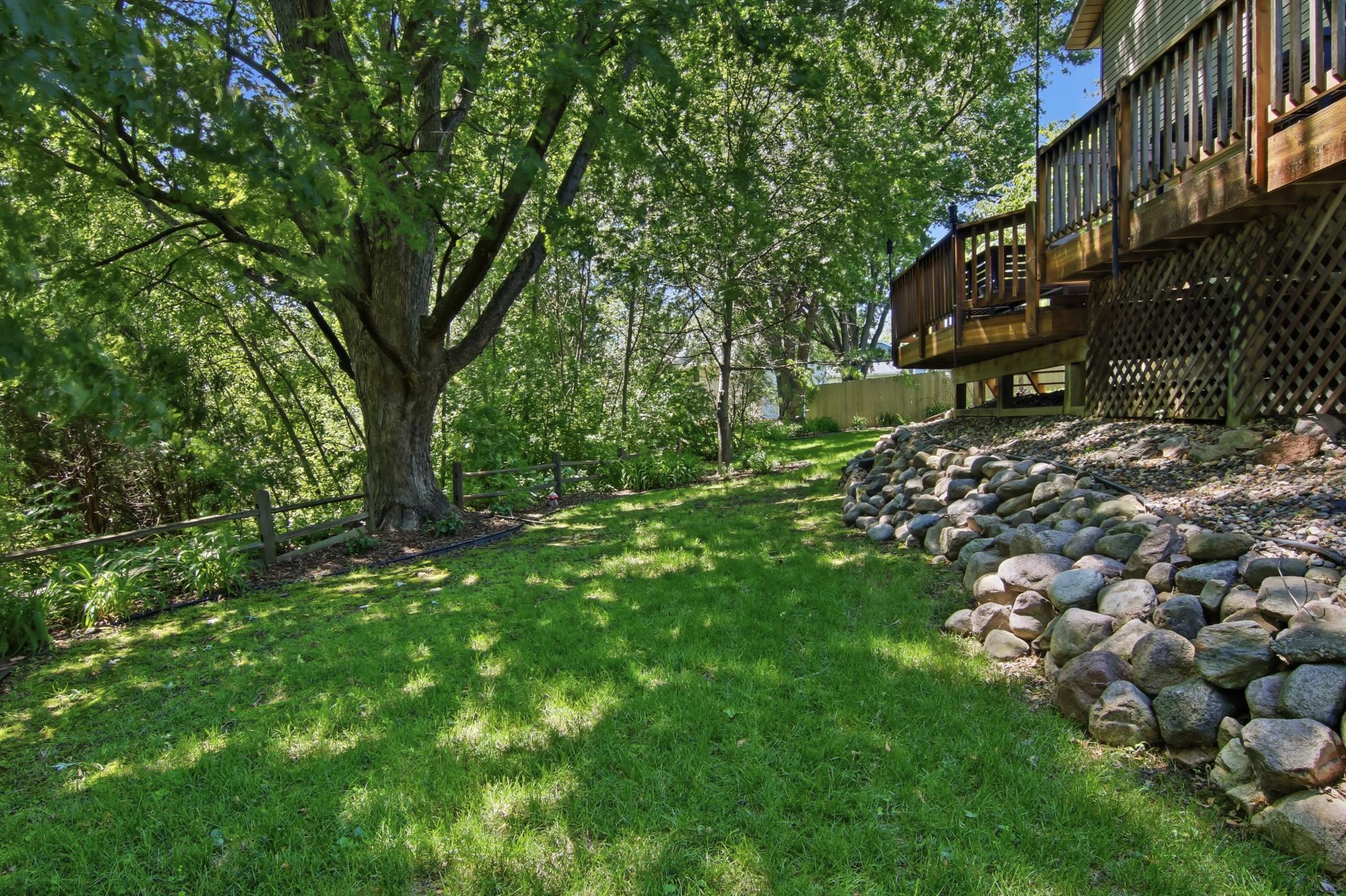 View of Residential at 9953 Starlight Drive, Woodbury MN 55125, Woodbury (40 of 50) - Mike Wilen | Minnesota Team Real Estate
