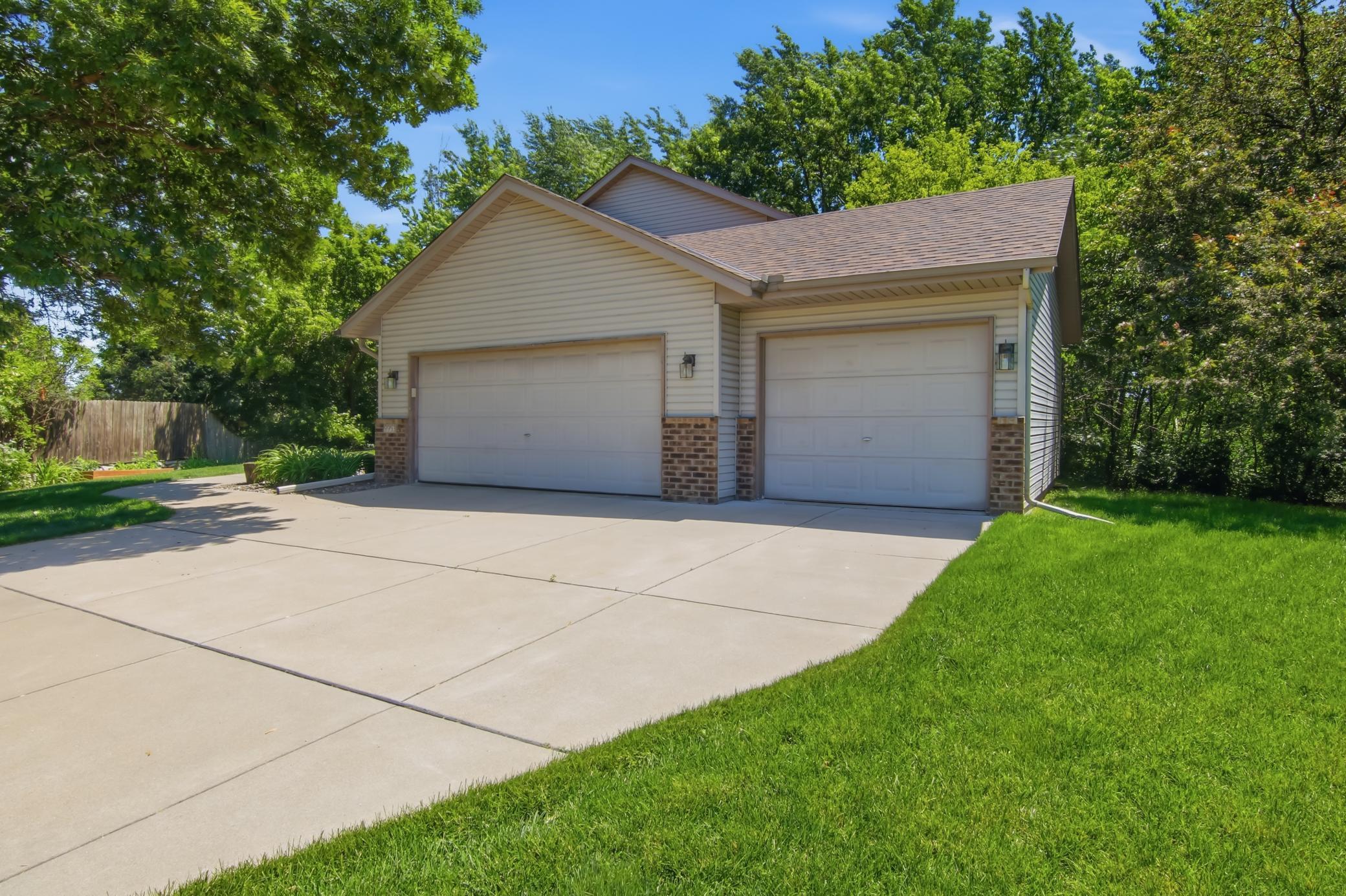 View of Residential at 9953 Starlight Drive, Woodbury MN 55125, Woodbury (49 of 50) - Mike Wilen | Minnesota Team Real Estate