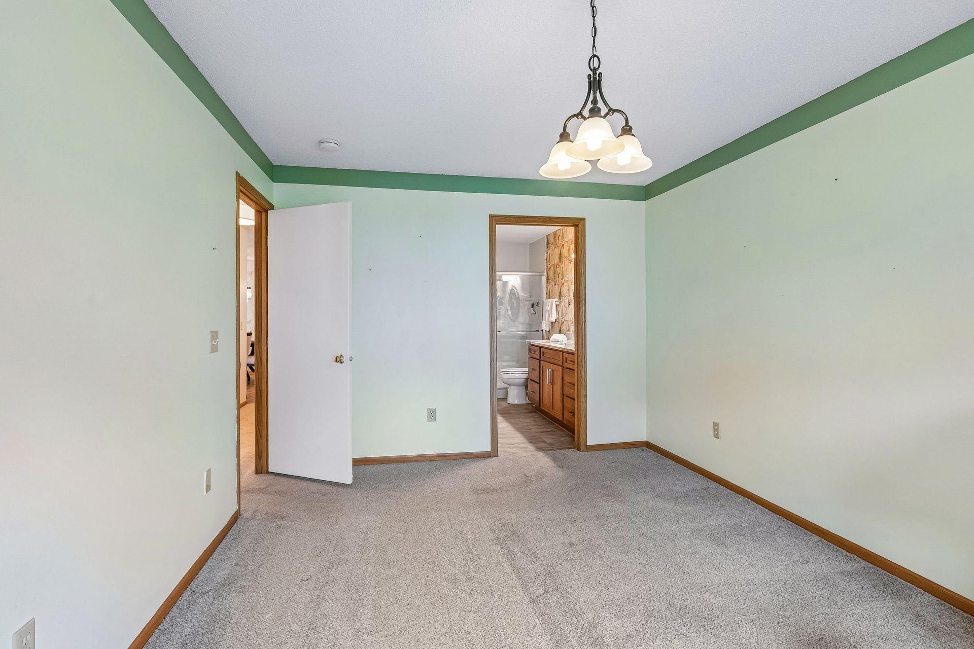 View of Residential at 64 Thompson Avenue #43, West Saint Paul MN 55118, West Saint Paul (22 of 30) - Mike Wilen | Minnesota Team Real Estate