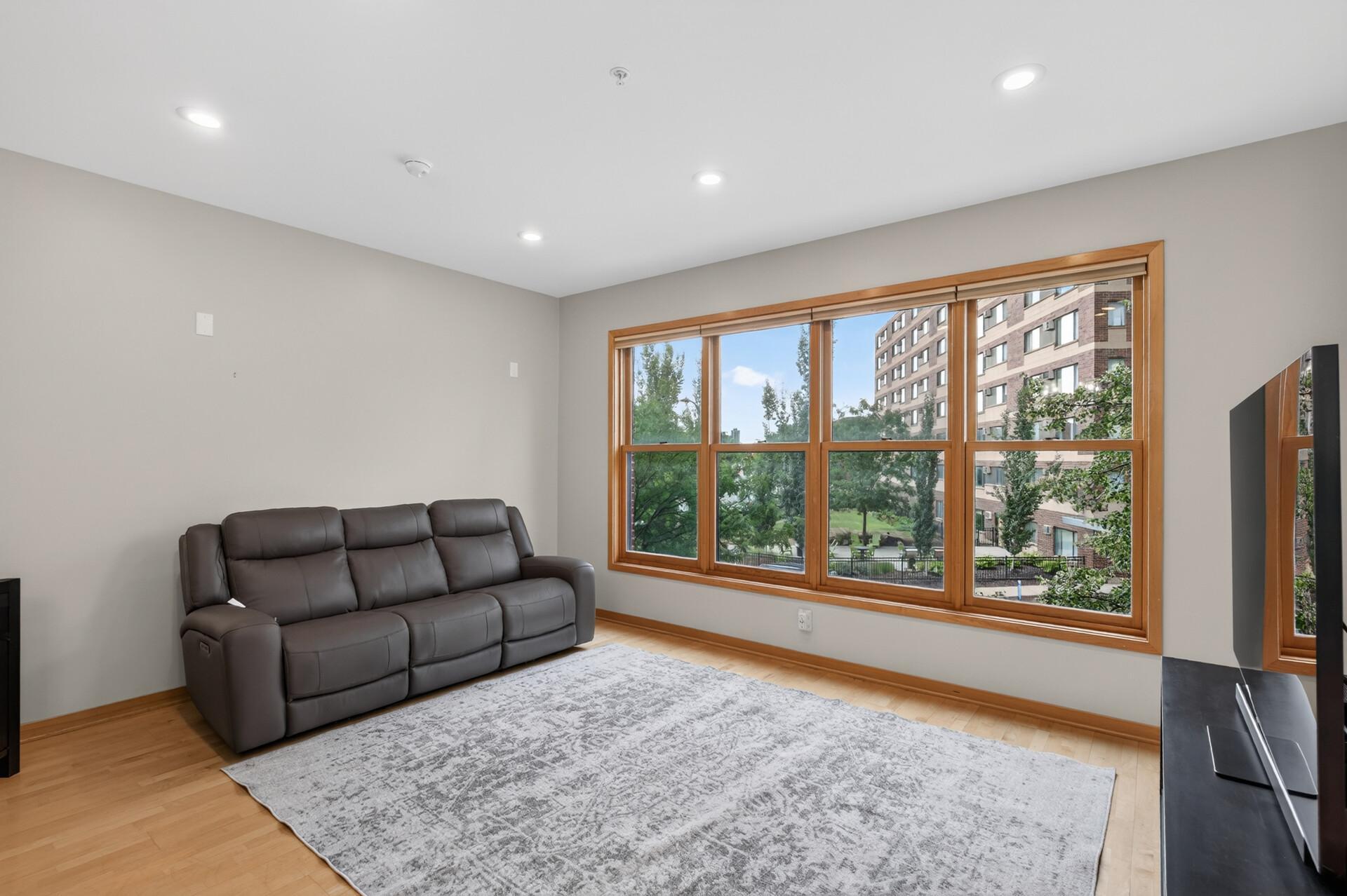 View of Residential at 530 Grant Street, Minneapolis MN 55404, Minneapolis (5 of 60) - Mike Wilen | Minnesota Team Real Estate