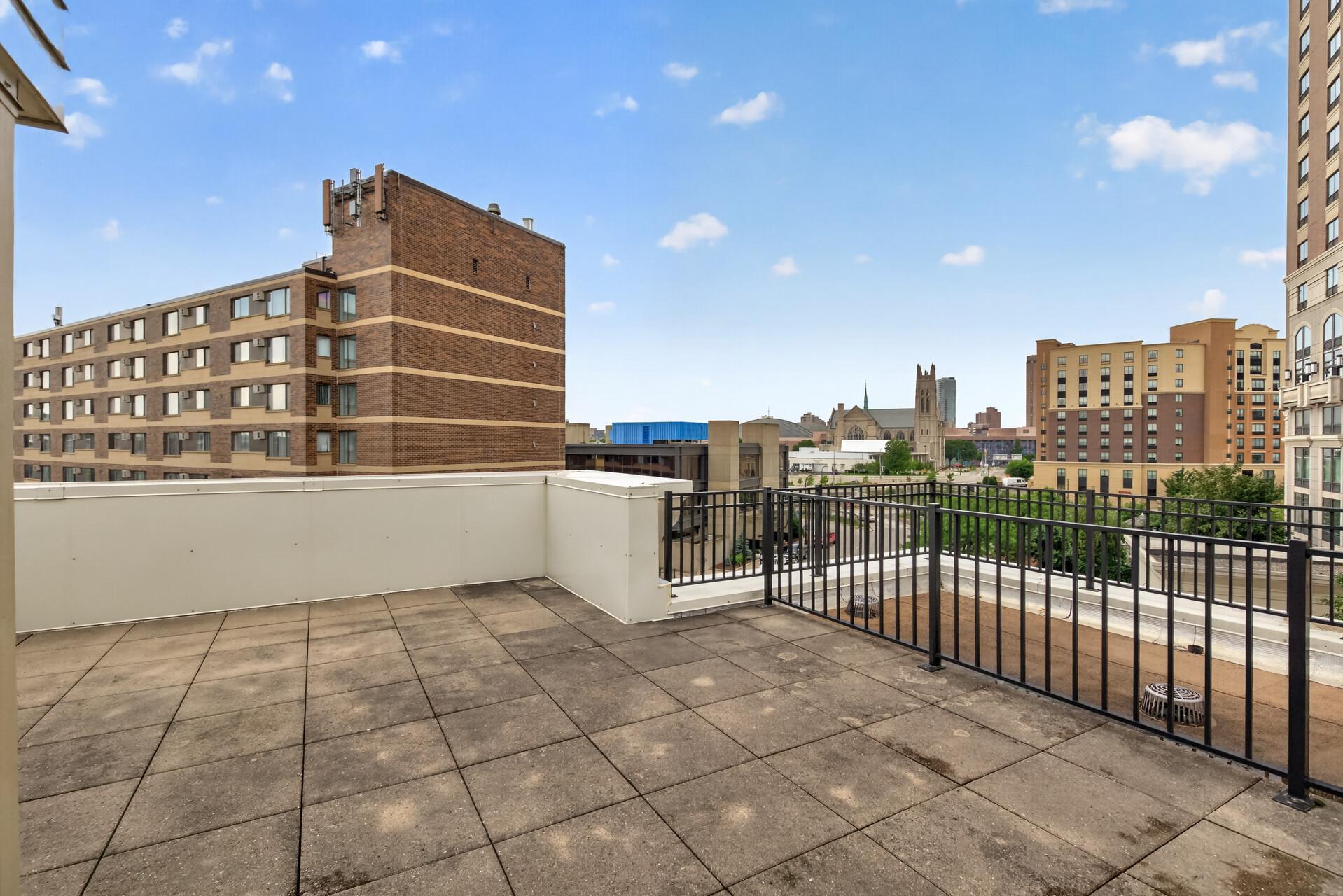 View of Residential at 530 Grant Street, Minneapolis MN 55404, Minneapolis (9 of 60) - Mike Wilen | Minnesota Team Real Estate