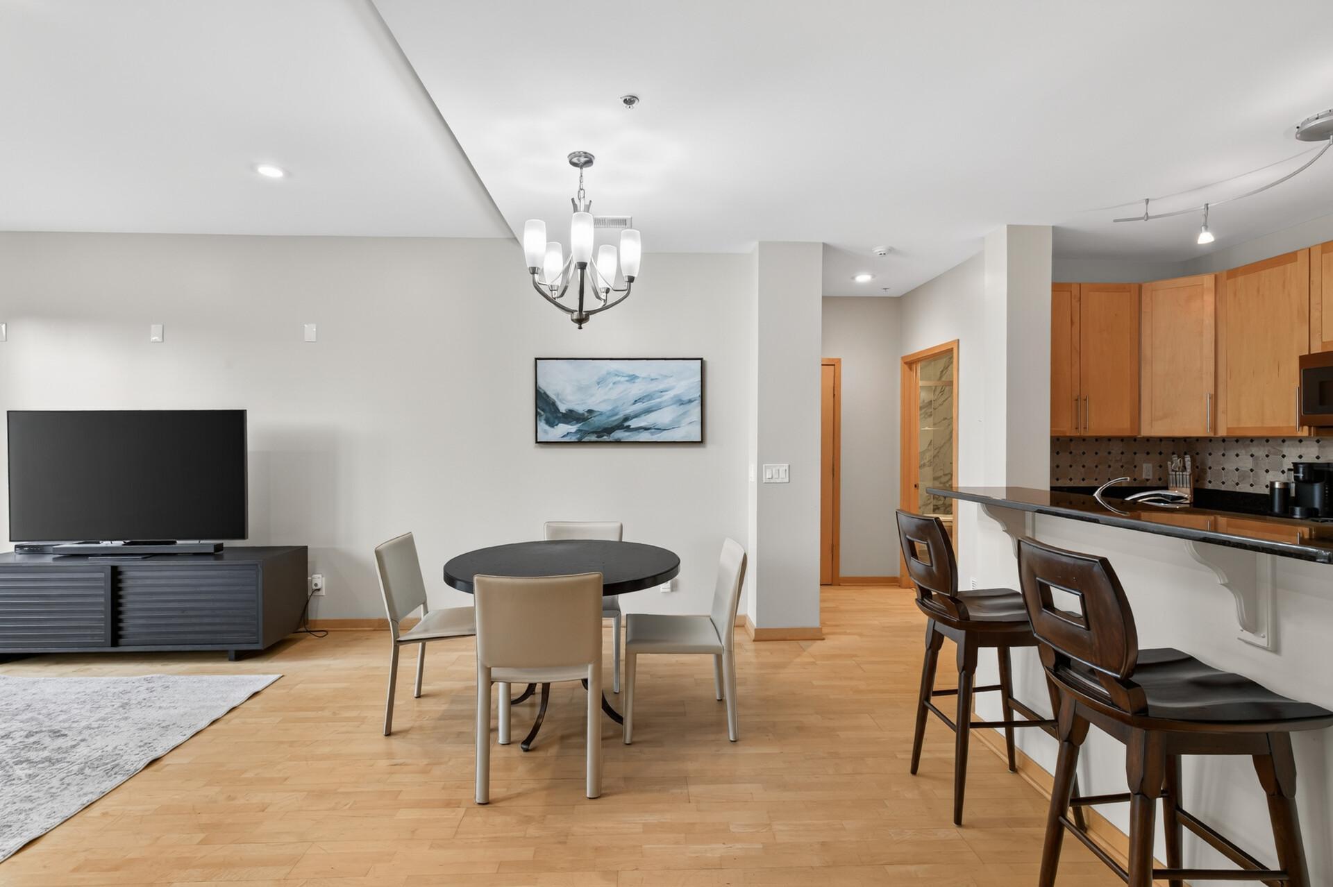 View of Residential at 530 Grant Street, Minneapolis MN 55404, Minneapolis (12 of 60) - Mike Wilen | Minnesota Team Real Estate
