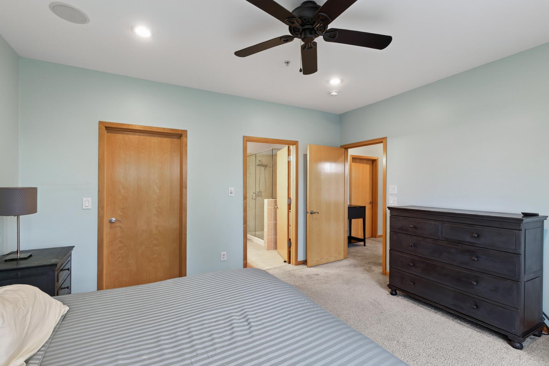 View of Residential at 530 Grant Street, Minneapolis MN 55404, Minneapolis (20 of 60) - Mike Wilen | Minnesota Team Real Estate