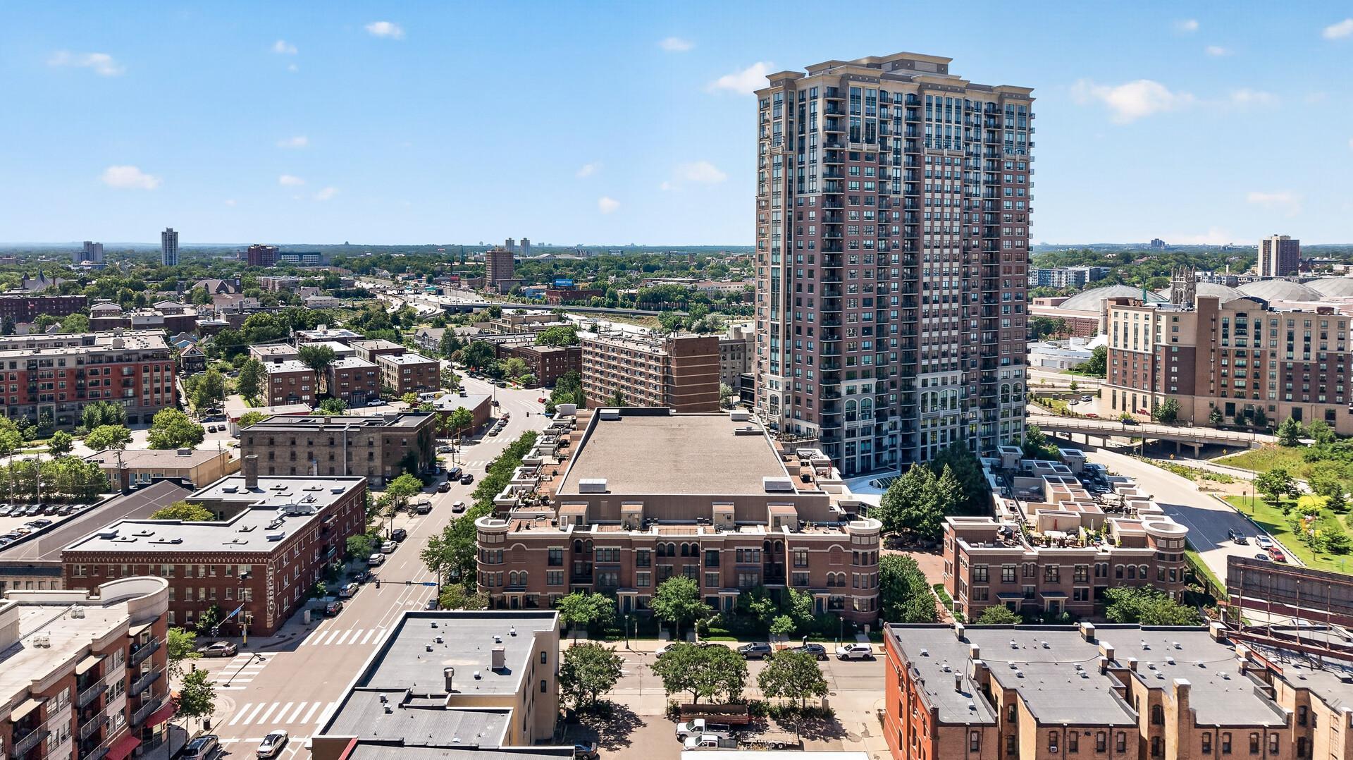 View of Residential at 530 Grant Street, Minneapolis MN 55404, Minneapolis (46 of 60) - Mike Wilen | Minnesota Team Real Estate