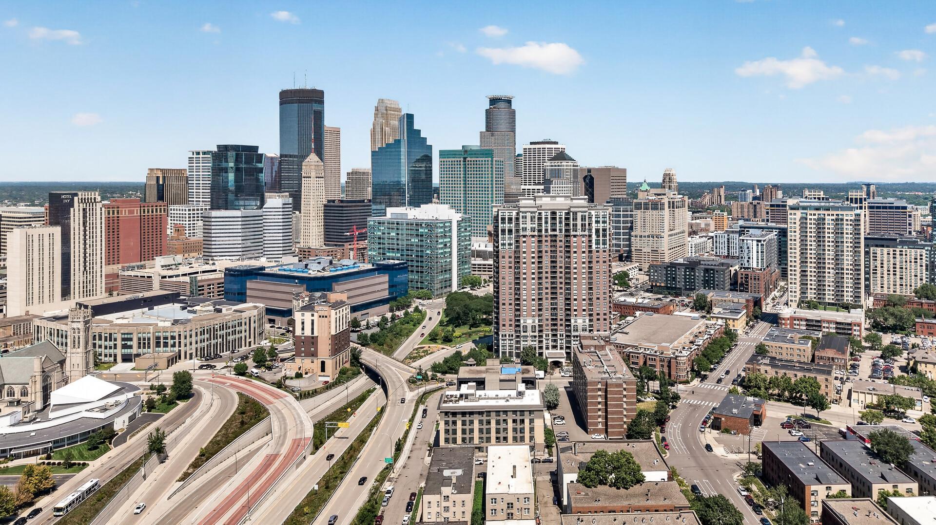 View of Residential at 530 Grant Street, Minneapolis MN 55404, Minneapolis (48 of 60) - Mike Wilen | Minnesota Team Real Estate
