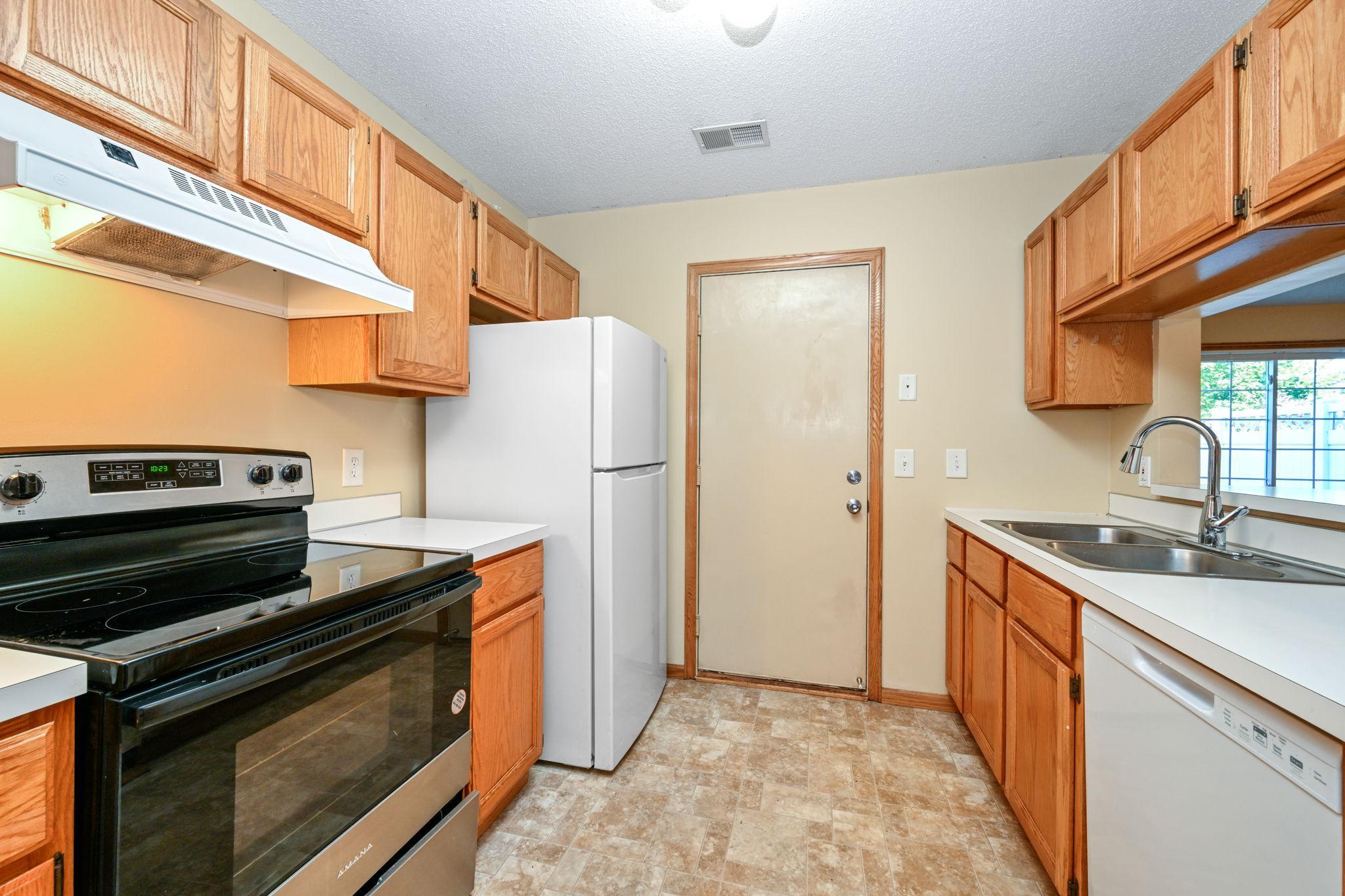 View of Residential at 1883 121st Lane #911, Coon Rapids MN 55448, Coon Rapids (7 of 21) - Mike Wilen | Minnesota Team Real Estate