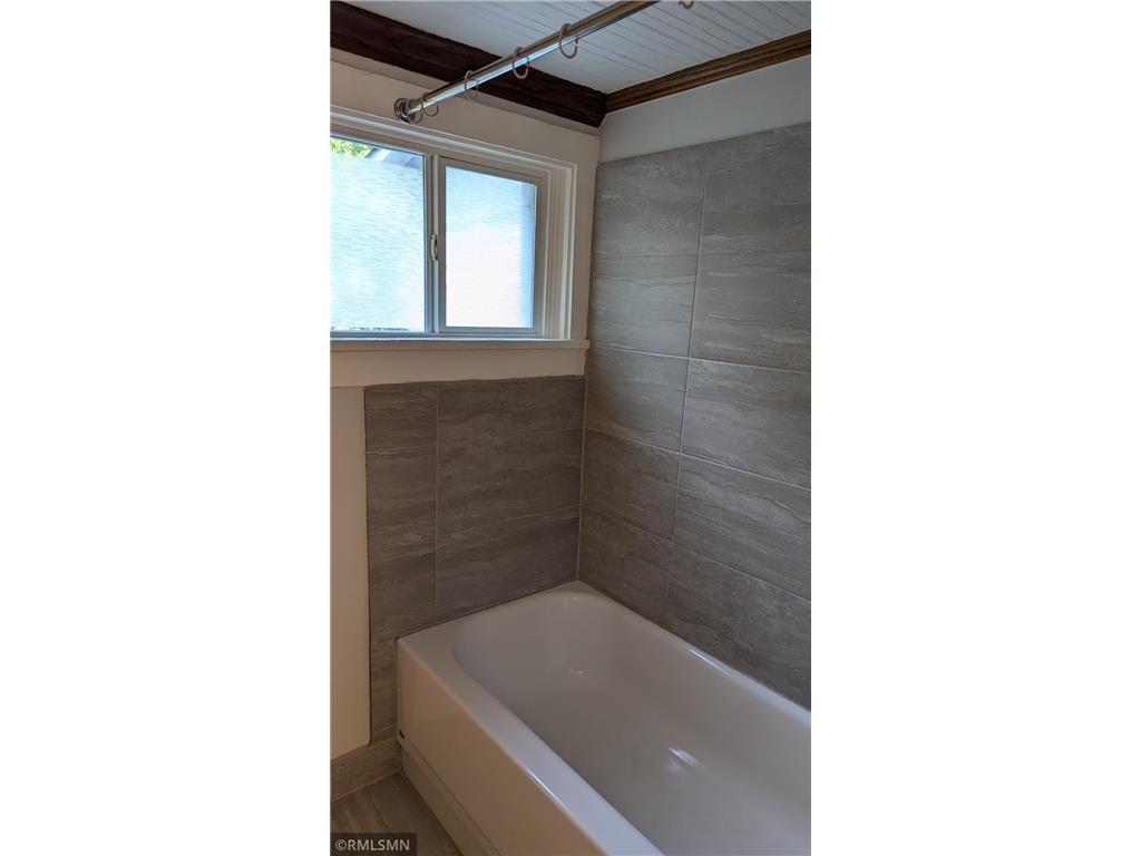View of Residential at 3531 Colfax Avenue, Minneapolis MN 55412, Minneapolis (17 of 21) - Mike Wilen | Minnesota Team Real Estate