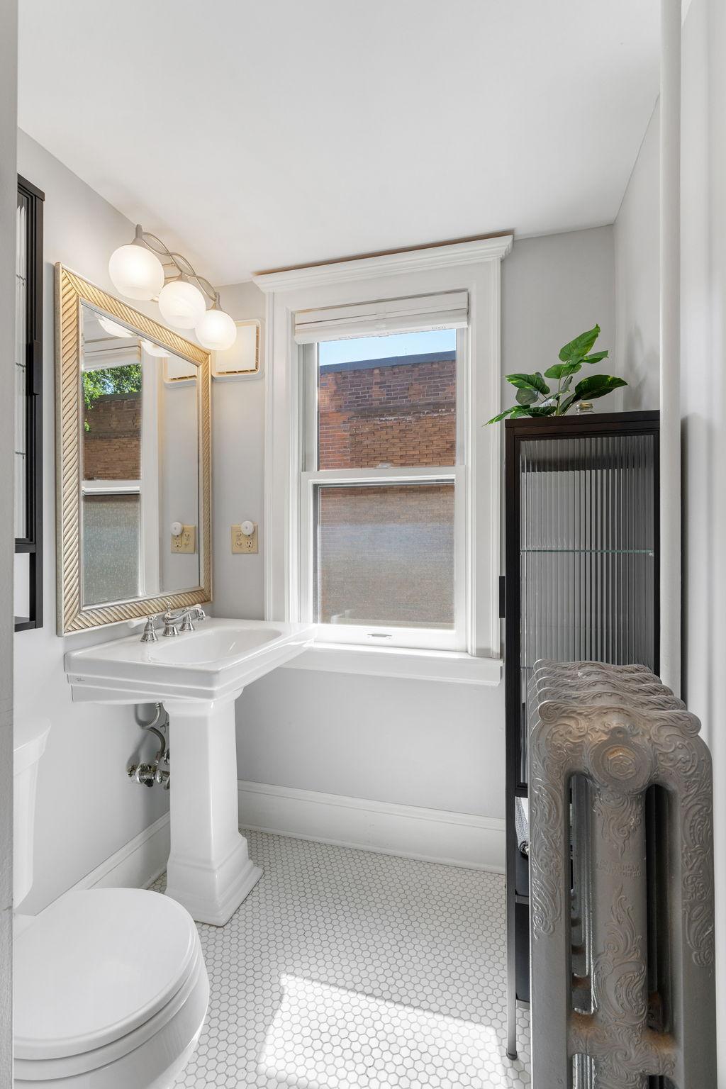 View of Residential at 2633 Humboldt Avenue #201, Minneapolis MN 55408, Minneapolis (25 of 54) - Mike Wilen | Minnesota Team Real Estate
