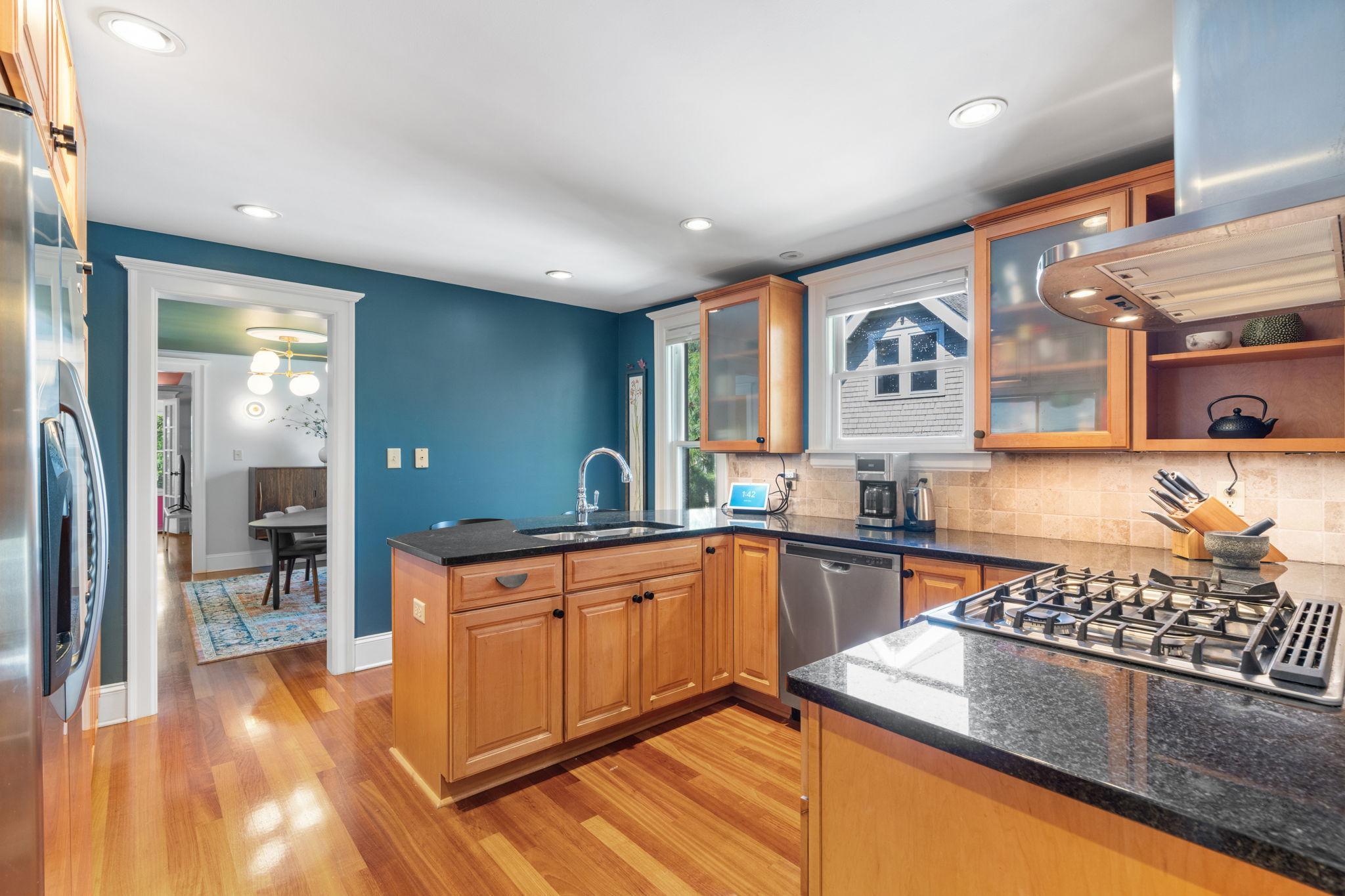 View of Residential at 2633 Humboldt Avenue #201, Minneapolis MN 55408, Minneapolis (14 of 54) - Mike Wilen | Minnesota Team Real Estate