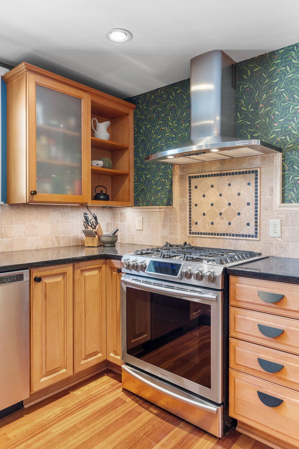 View of Residential at 2633 Humboldt Avenue #201, Minneapolis MN 55408, Minneapolis (13 of 54) - Mike Wilen | Minnesota Team Real Estate