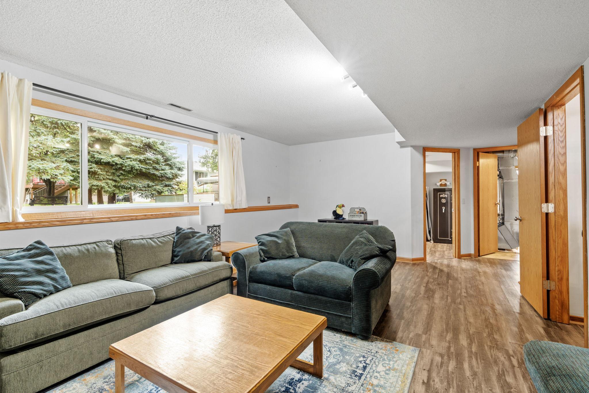 View of Residential at 8989 Kirkwood Circle, Maple Grove MN 55369, Maple Grove (20 of 34) - Mike Wilen | Minnesota Team Real Estate