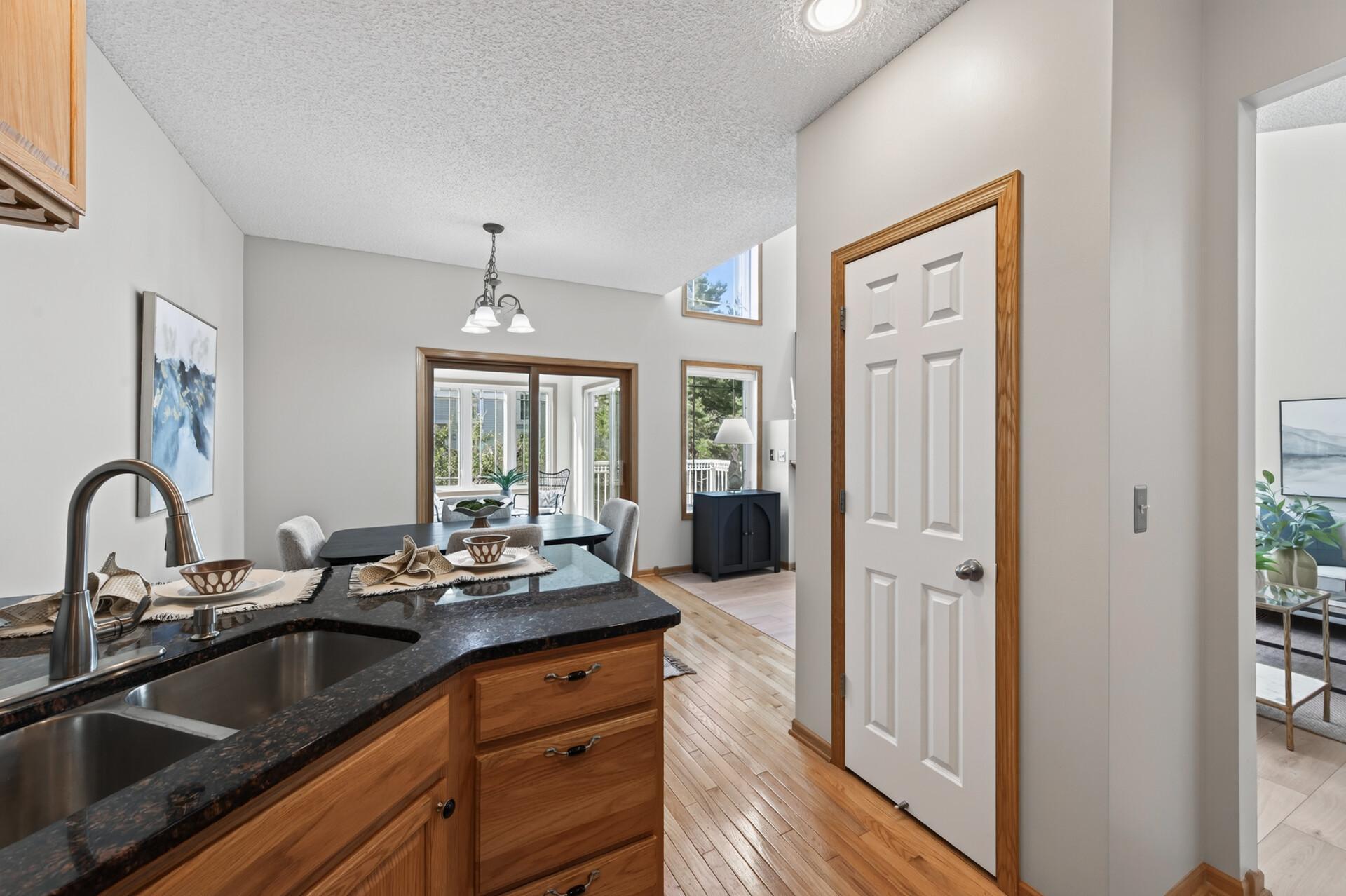View of Residential at 594 Sutherland Drive, Woodbury MN 55129, Woodbury (13 of 29) - Mike Wilen | Minnesota Team Real Estate