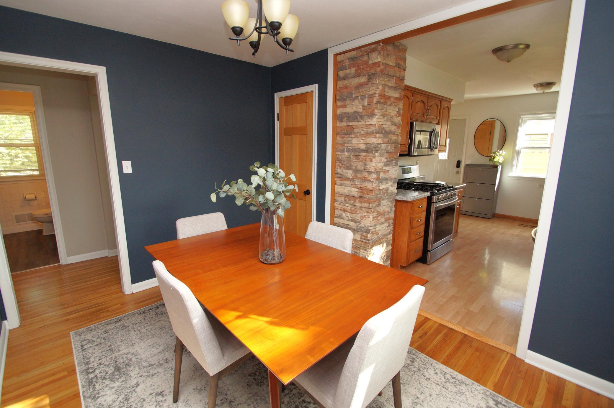 View of Residential at 1101 Dale Street, Saint Paul MN 55117, Saint Paul (15 of 39) - Mike Wilen | Minnesota Team Real Estate