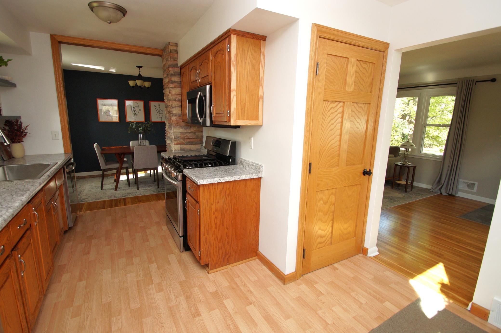 View of Residential at 1101 Dale Street, Saint Paul MN 55117, Saint Paul (14 of 39) - Mike Wilen | Minnesota Team Real Estate