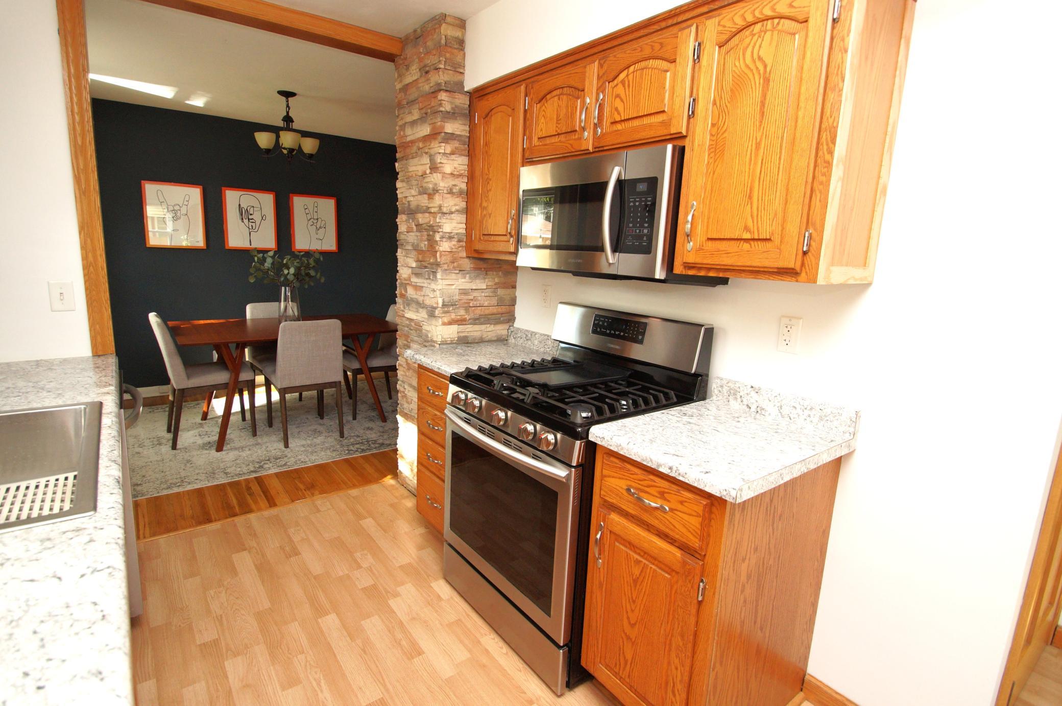 View of Residential at 1101 Dale Street, Saint Paul MN 55117, Saint Paul (11 of 39) - Mike Wilen | Minnesota Team Real Estate