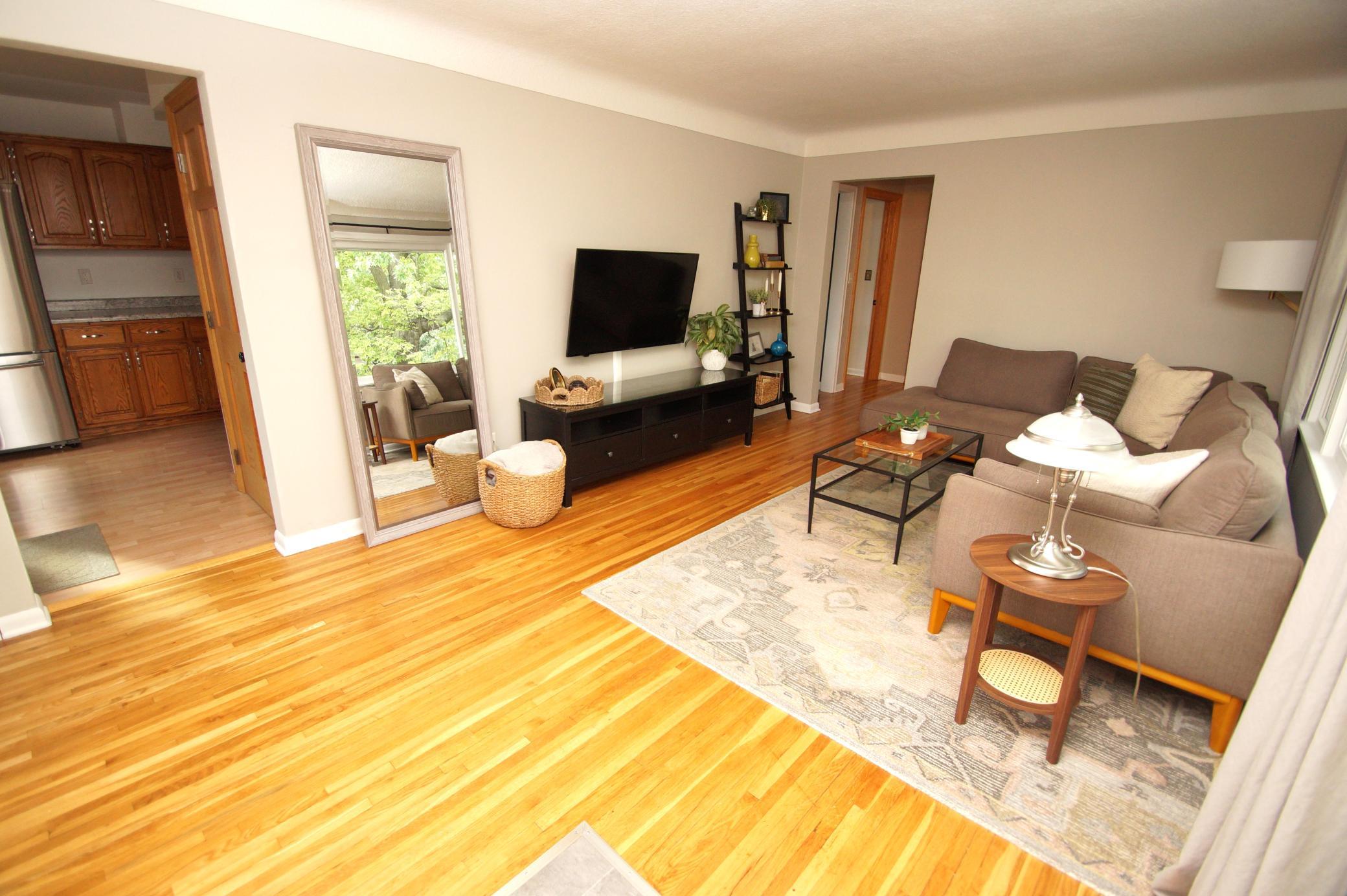 View of Residential at 1101 Dale Street, Saint Paul MN 55117, Saint Paul (20 of 39) - Mike Wilen | Minnesota Team Real Estate