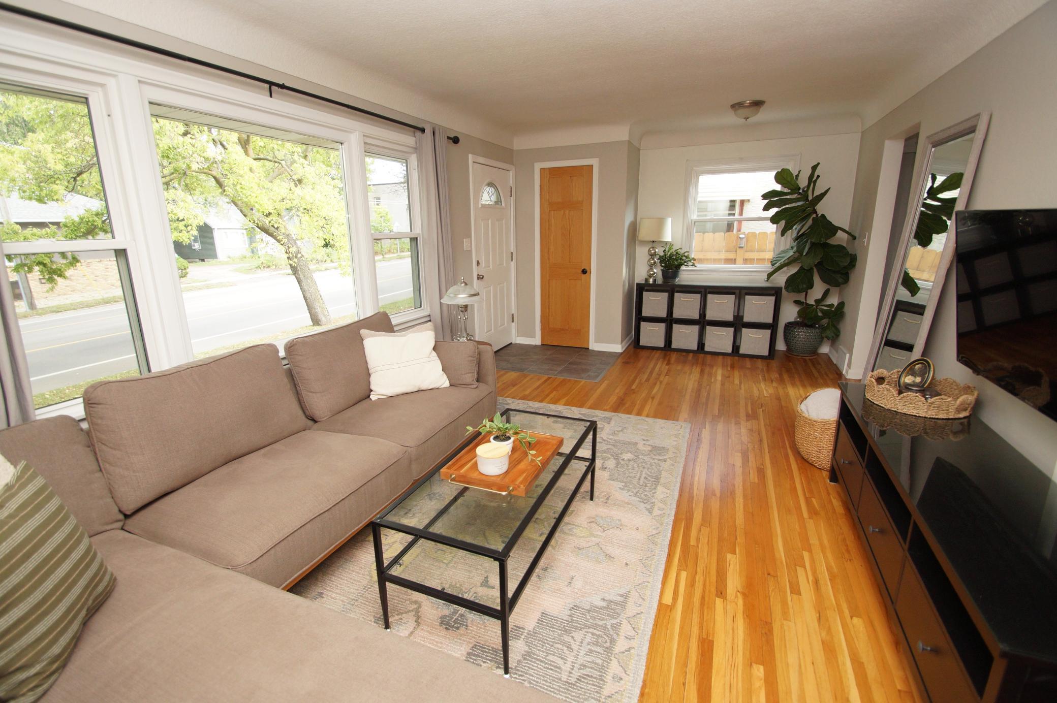 View of Residential at 1101 Dale Street, Saint Paul MN 55117, Saint Paul (18 of 39) - Mike Wilen | Minnesota Team Real Estate