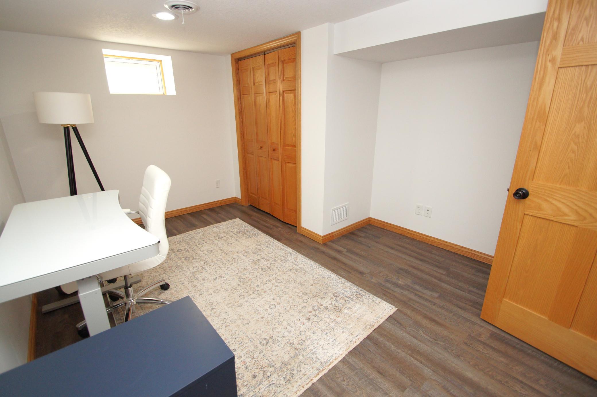 View of Residential at 1101 Dale Street, Saint Paul MN 55117, Saint Paul (36 of 39) - Mike Wilen | Minnesota Team Real Estate