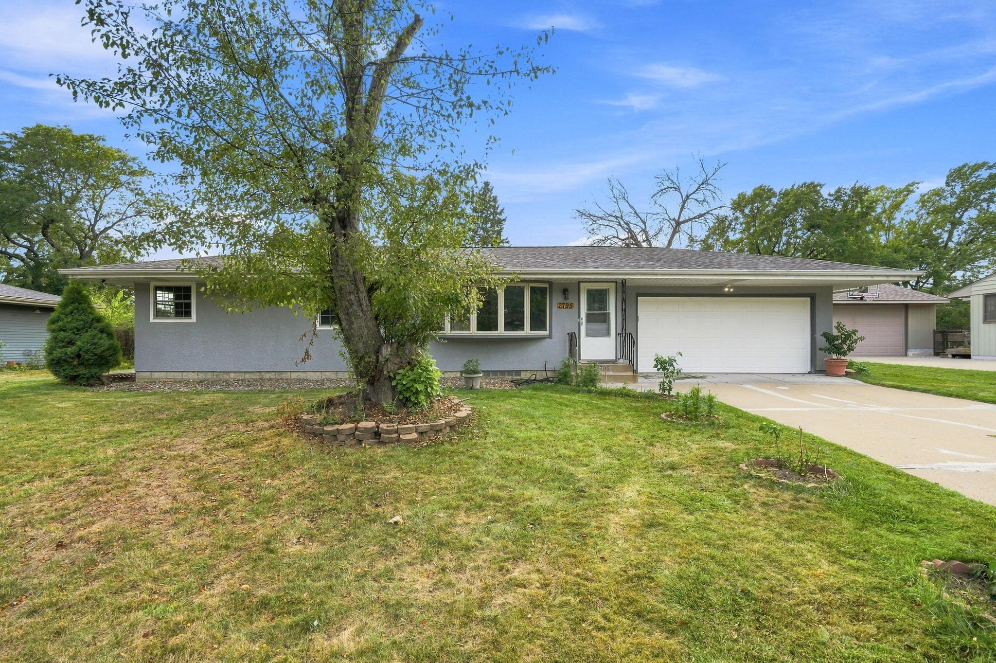 View of Single Family at 2795 Farrington Street, Roseville - Mike Wilen | Minnesota Team Real Estate
