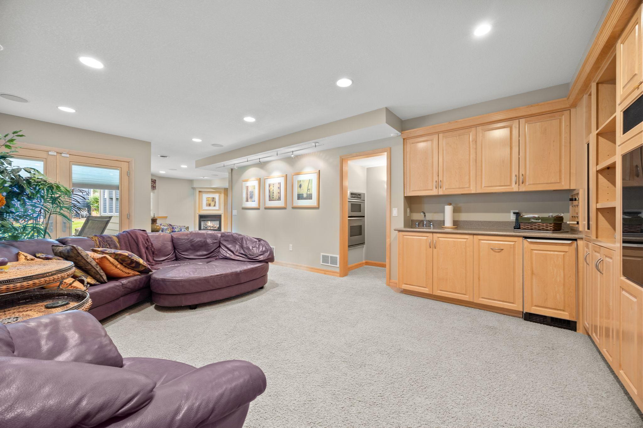 View of Residential at 2021 Royale Drive, Eagan MN 55122, Eagan (29 of 40) - Mike Wilen | Minnesota Team Real Estate