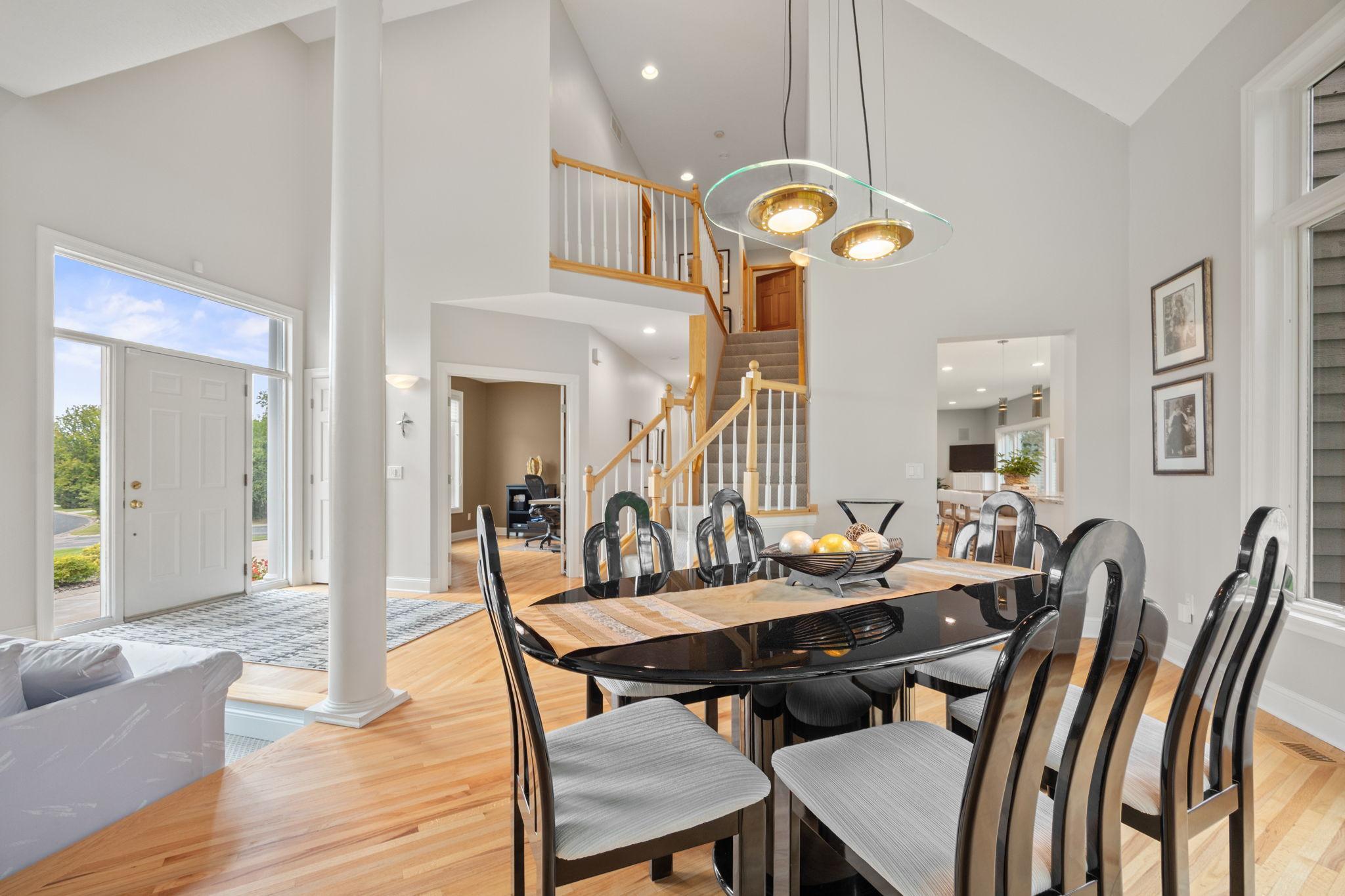 View of Residential at 2021 Royale Drive, Eagan MN 55122, Eagan (14 of 40) - Mike Wilen | Minnesota Team Real Estate