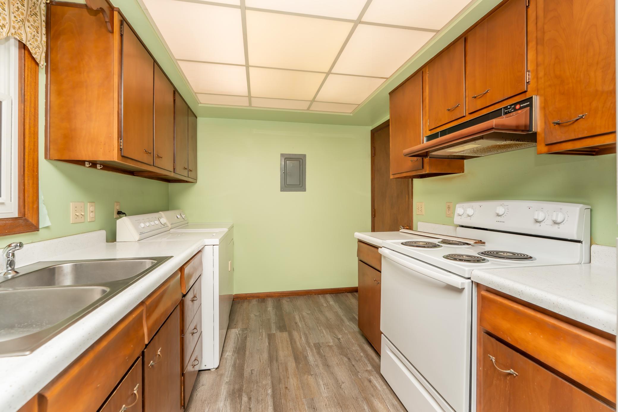View of Residential Income at 502 Vine Avenue, Montgomery MN 56069, Montgomery (8 of 45) - Mike Wilen | Minnesota Team Real Estate