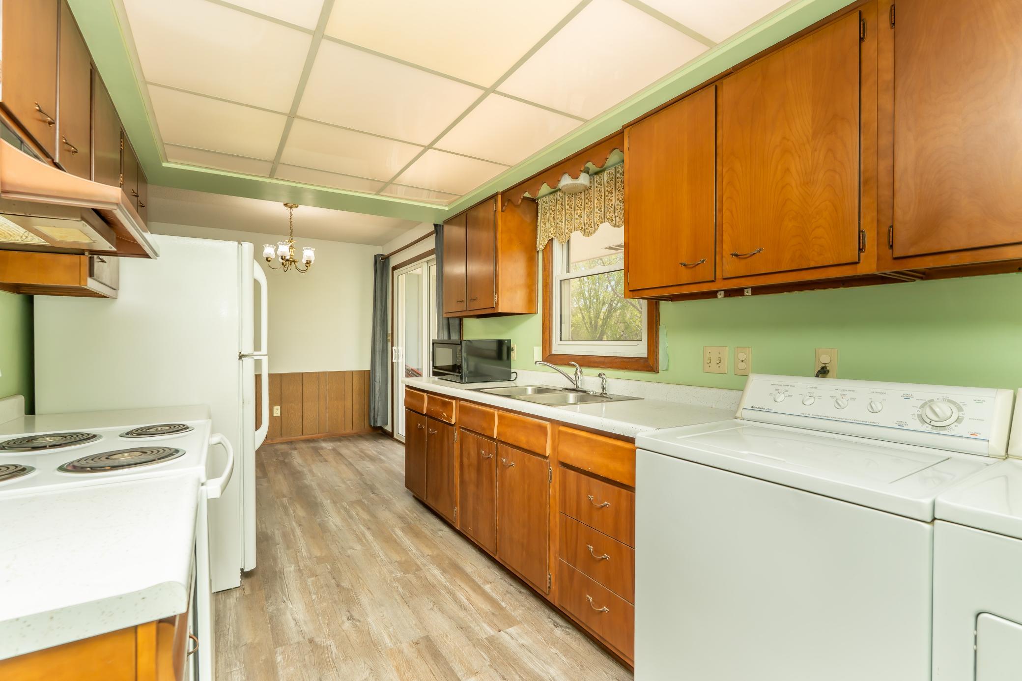 View of Residential Income at 502 Vine Avenue, Montgomery MN 56069, Montgomery (9 of 45) - Mike Wilen | Minnesota Team Real Estate