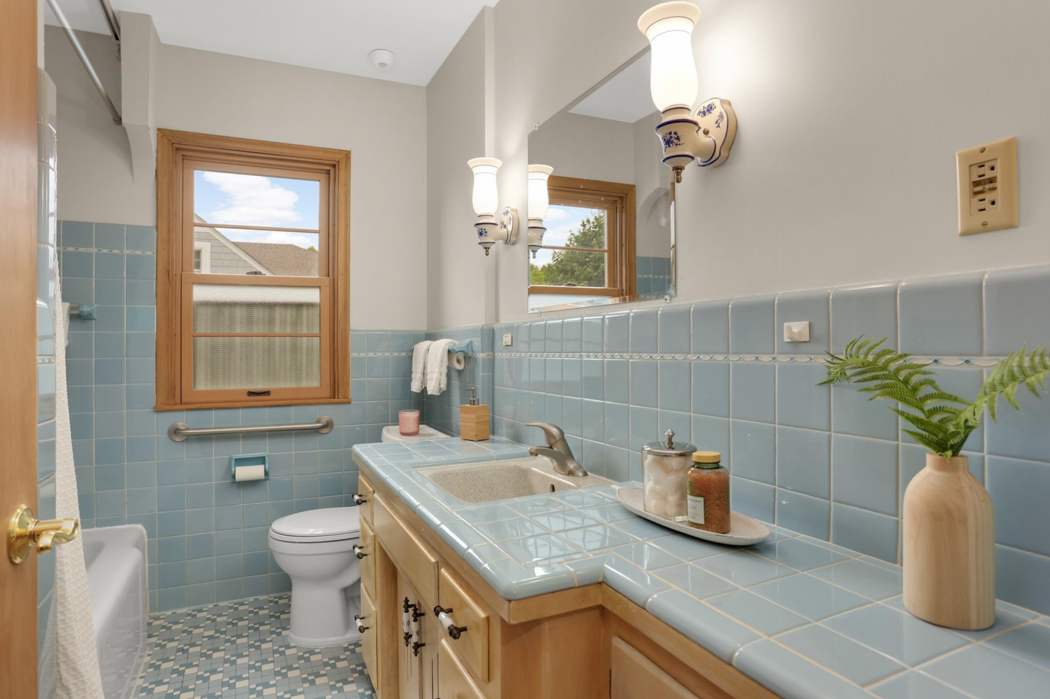 View of Residential at 1859 Saunders Avenue, Saint Paul MN 55116, Saint Paul (15 of 24) - Mike Wilen | Minnesota Team Real Estate