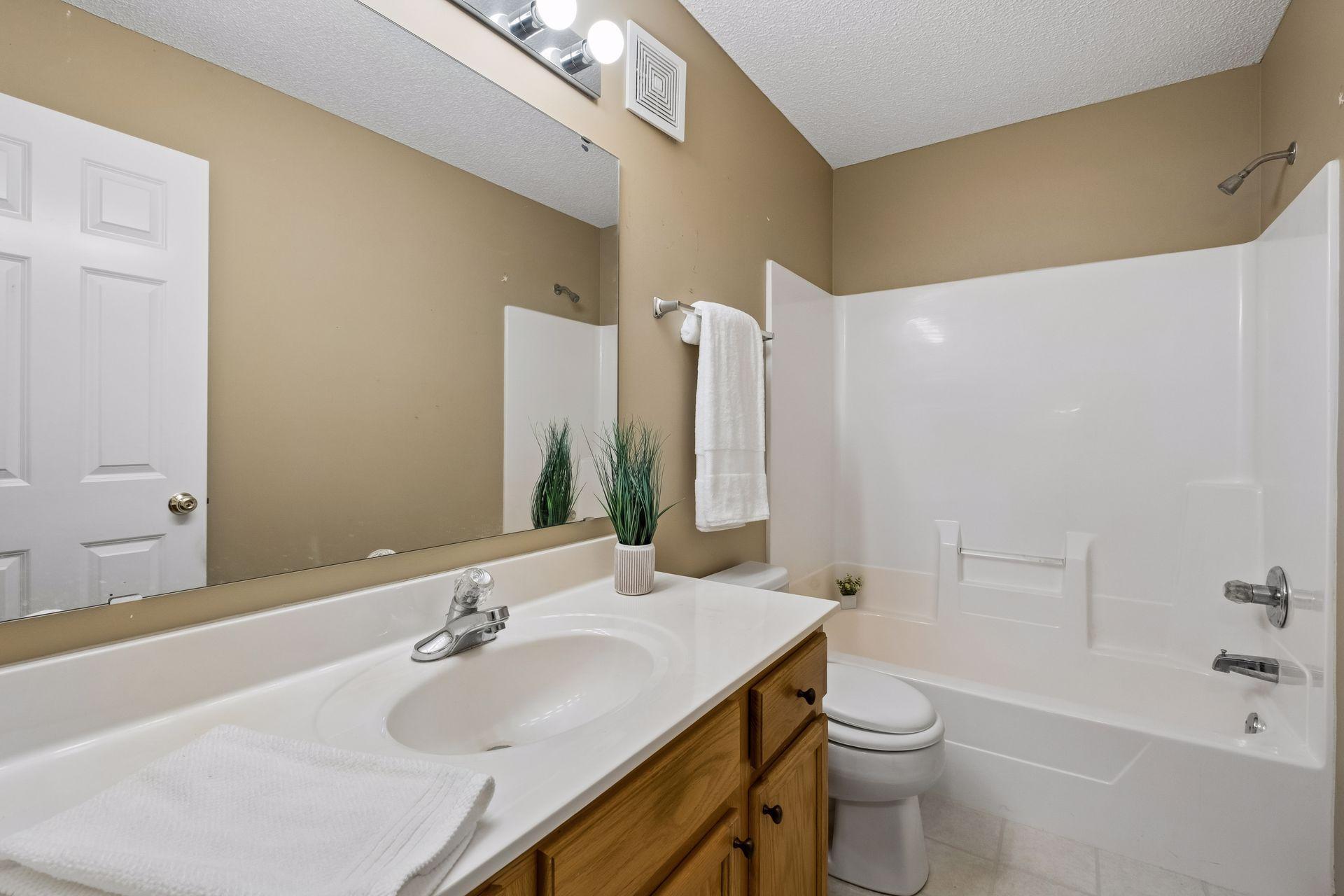 View of Residential at 7929 Barrymore Lane, Woodbury MN 55125, Woodbury (31 of 37) - Mike Wilen | Minnesota Team Real Estate
