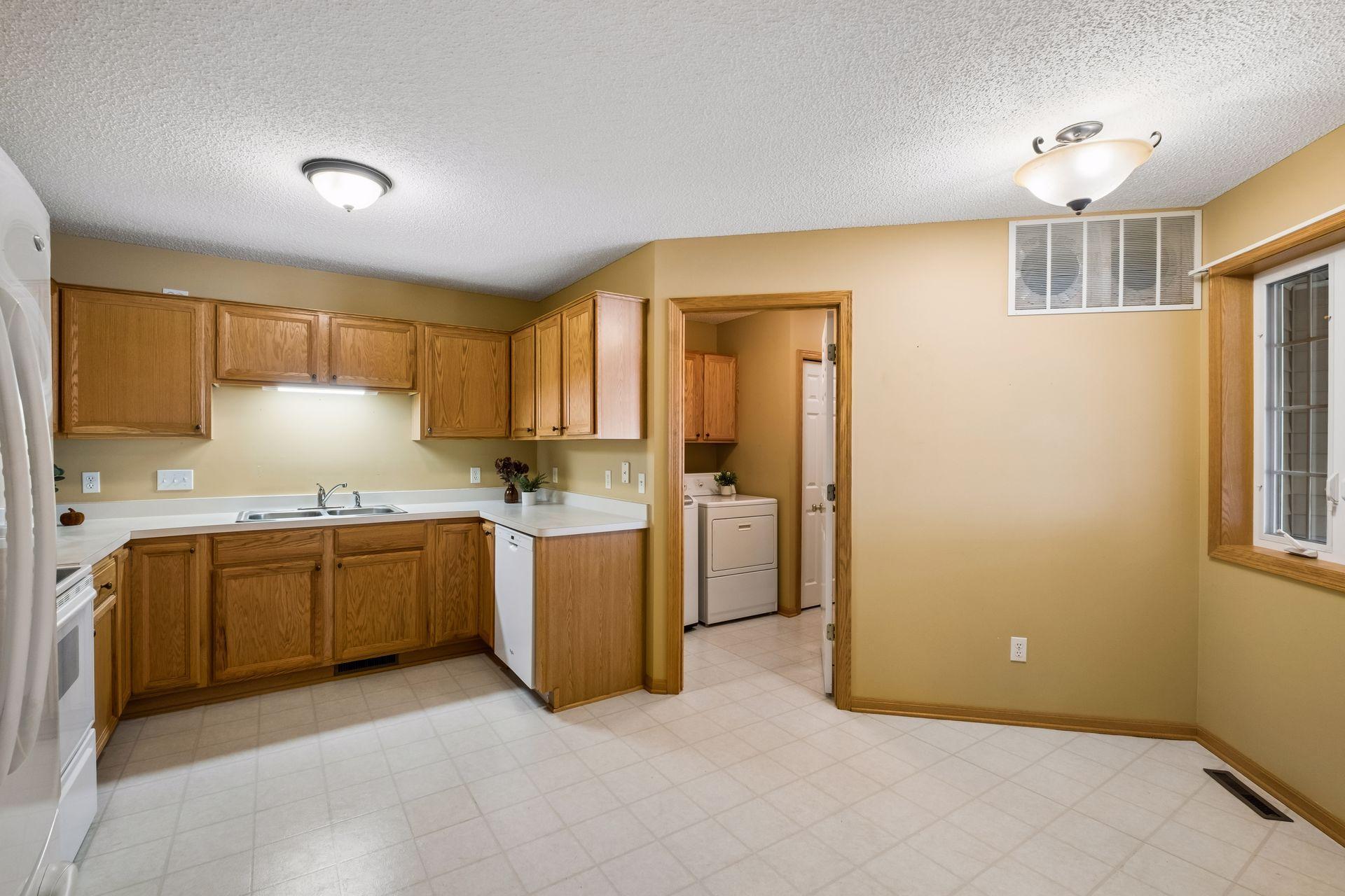 View of Residential at 7929 Barrymore Lane, Woodbury MN 55125, Woodbury (13 of 37) - Mike Wilen | Minnesota Team Real Estate