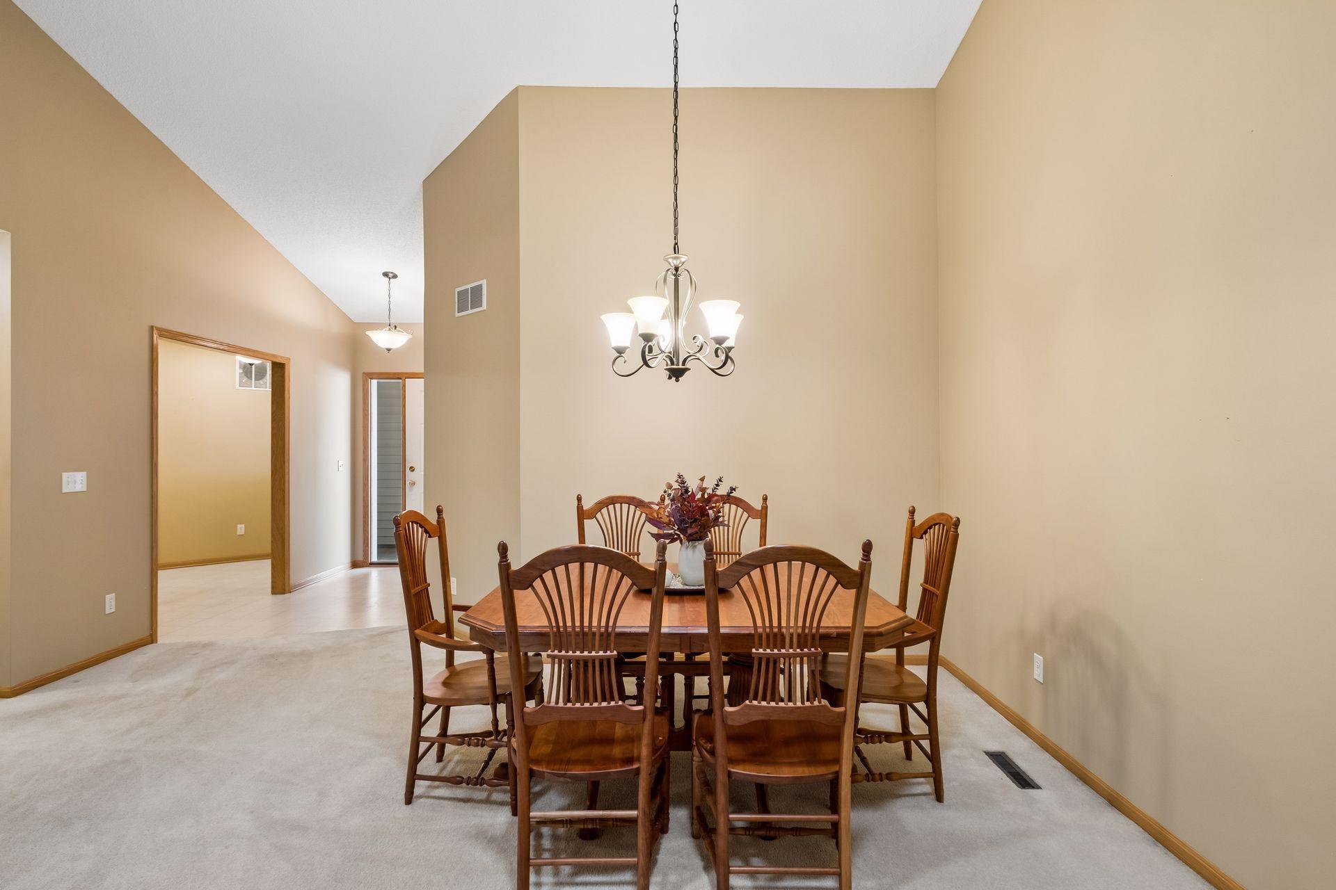View of Residential at 7929 Barrymore Lane, Woodbury MN 55125, Woodbury (18 of 37) - Mike Wilen | Minnesota Team Real Estate