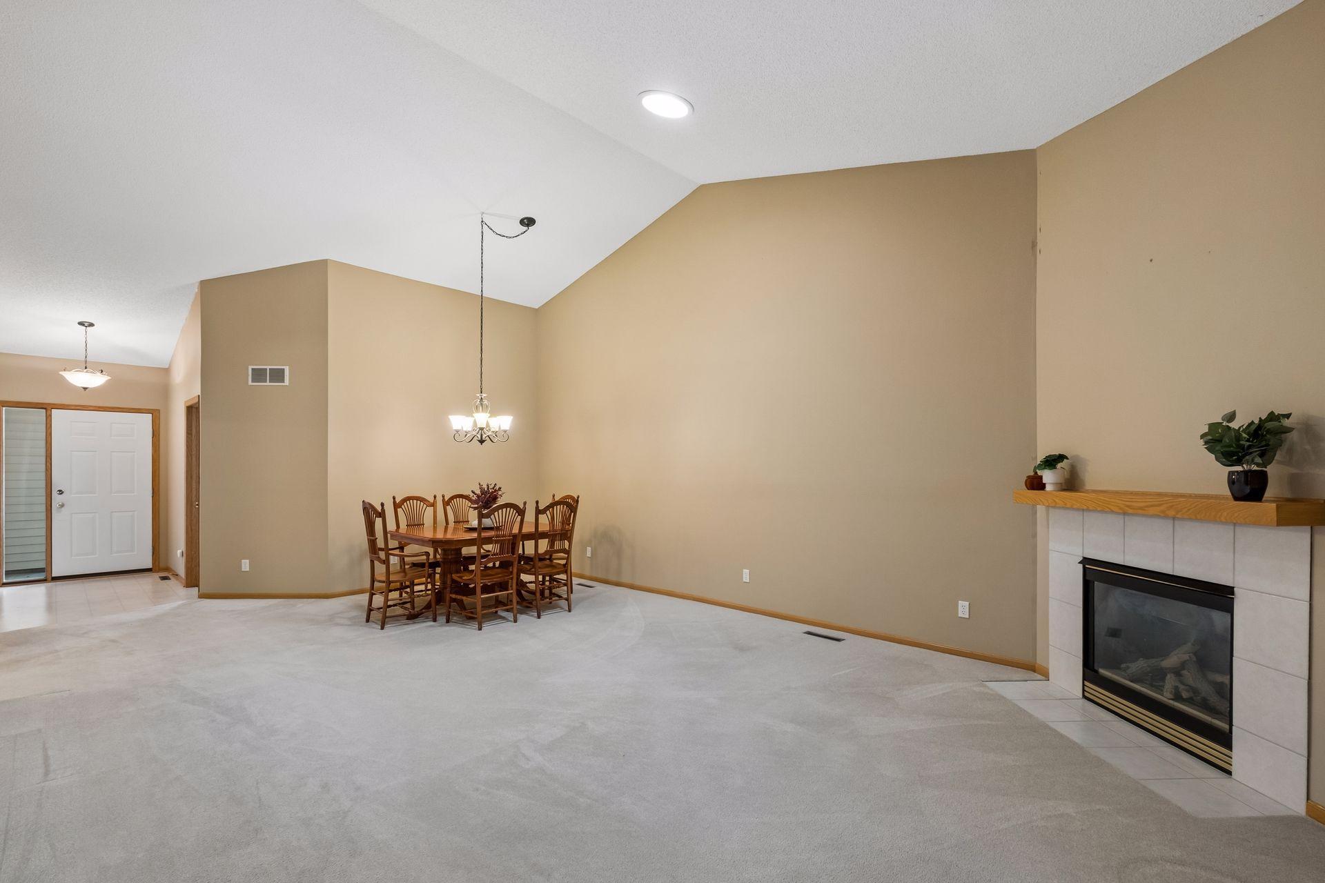 View of Residential at 7929 Barrymore Lane, Woodbury MN 55125, Woodbury (16 of 37) - Mike Wilen | Minnesota Team Real Estate