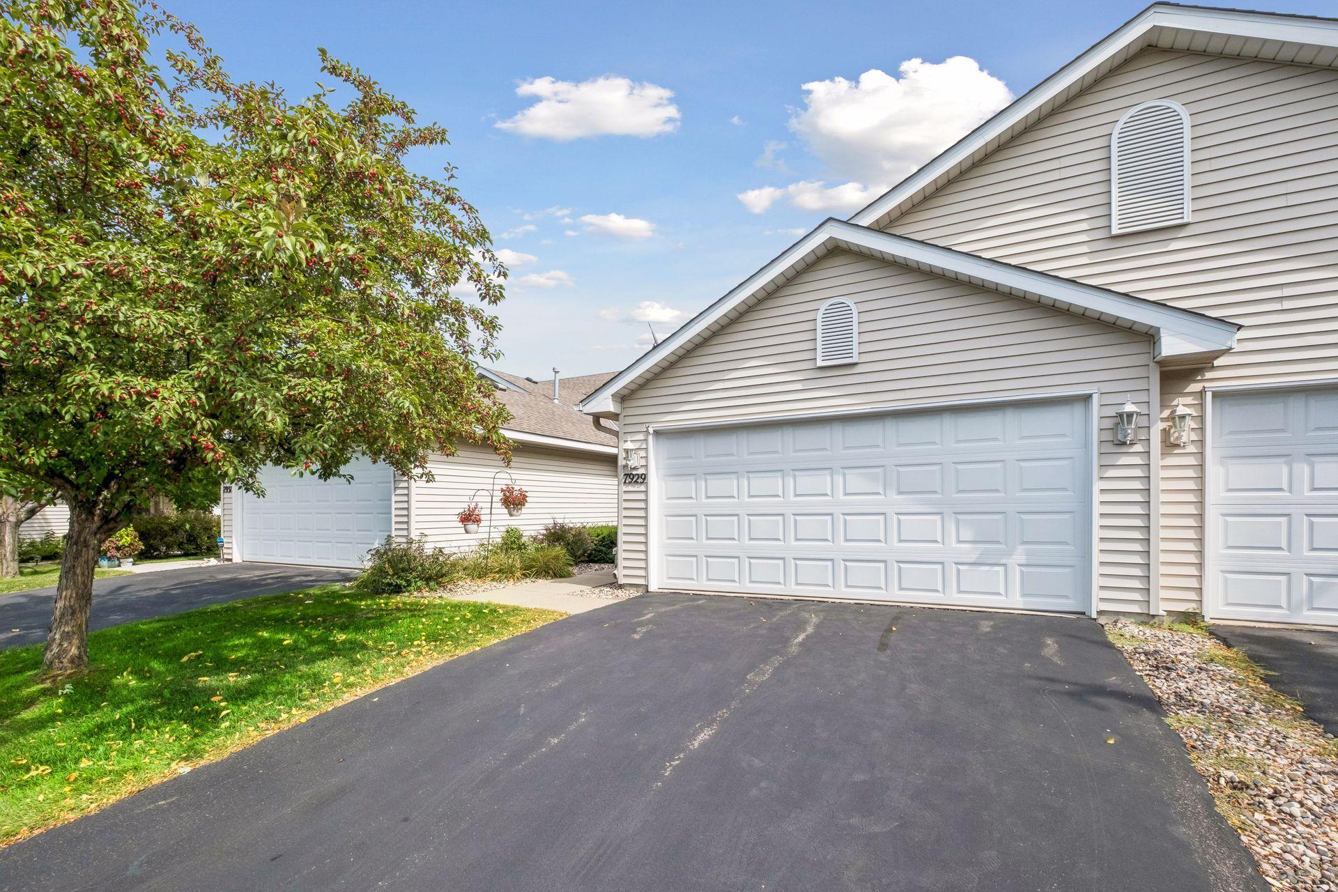 View of Residential at 7929 Barrymore Lane, Woodbury MN 55125, Woodbury (2 of 37) - Mike Wilen | Minnesota Team Real Estate