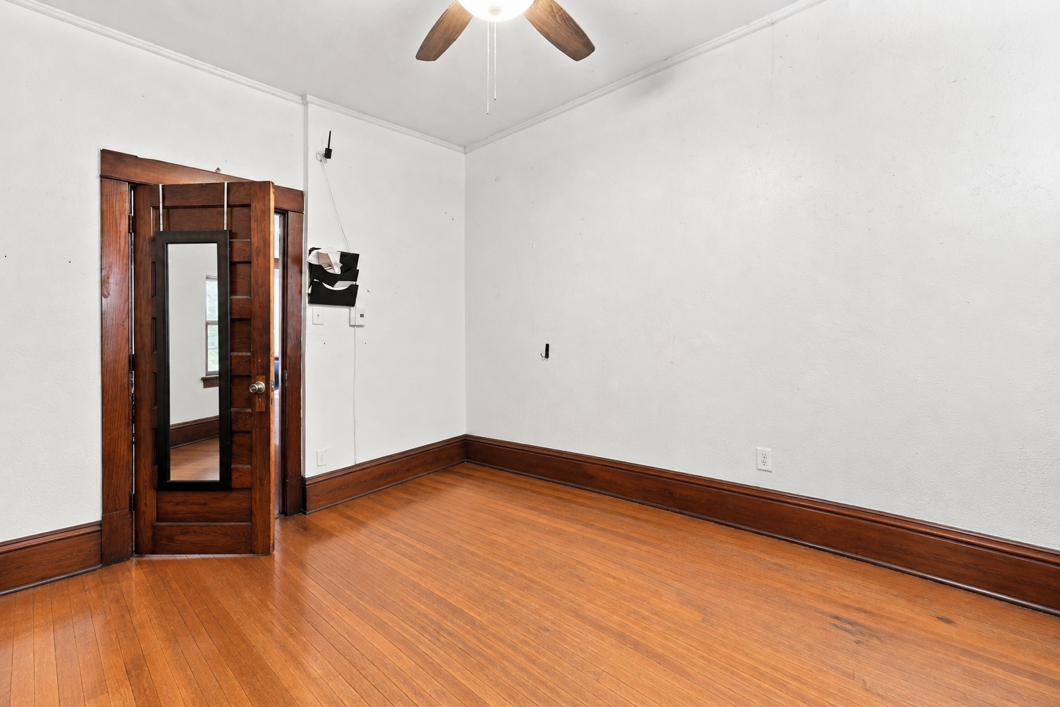 View of Residential Income at 2800 Cedar Avenue, Minneapolis MN 55407, Minneapolis (6 of 37) - Mike Wilen | Minnesota Team Real Estate