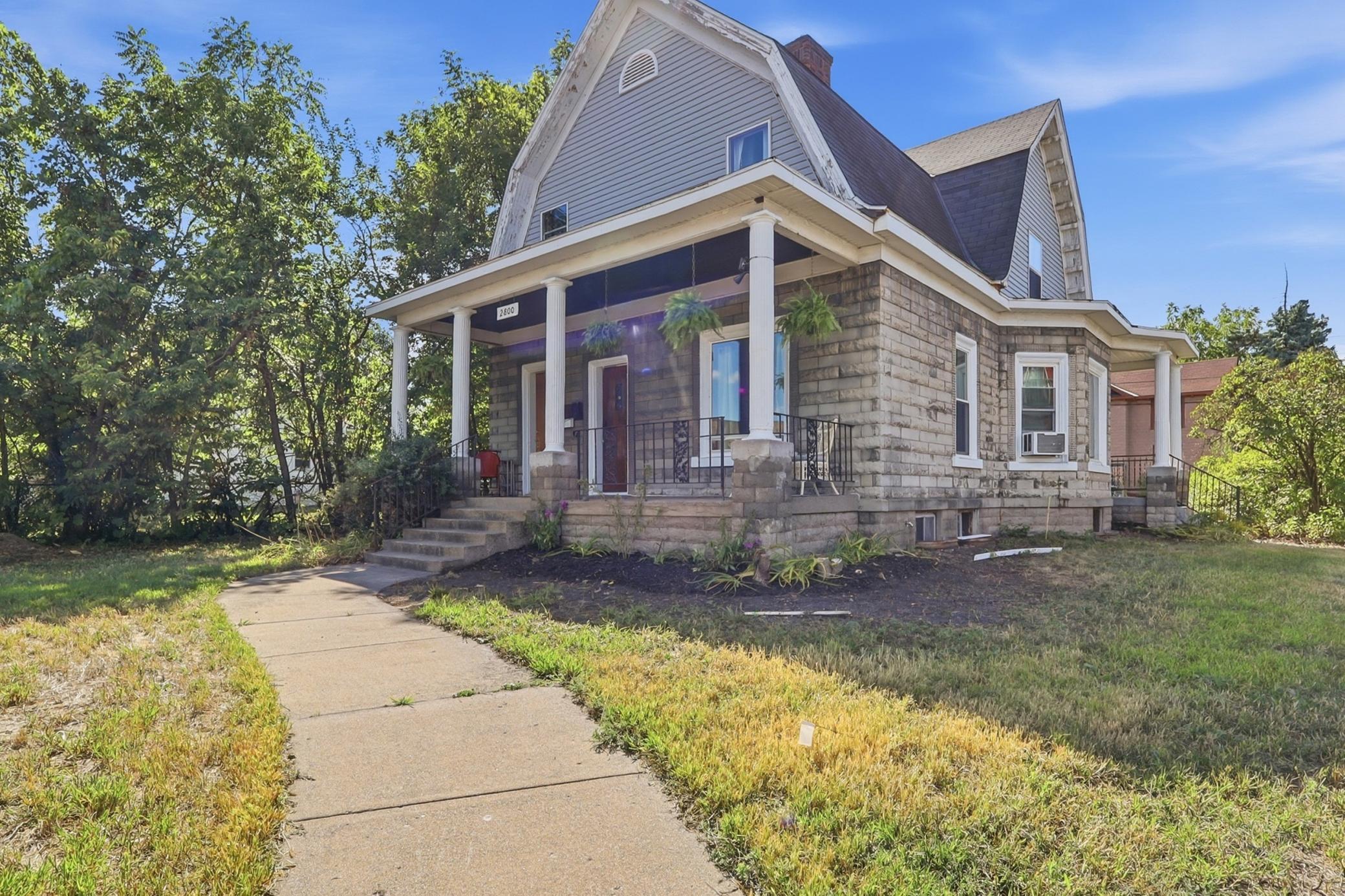View of Residential Income at 2800 Cedar Avenue, Minneapolis MN 55407, Minneapolis (2 of 37) - Mike Wilen | Minnesota Team Real Estate