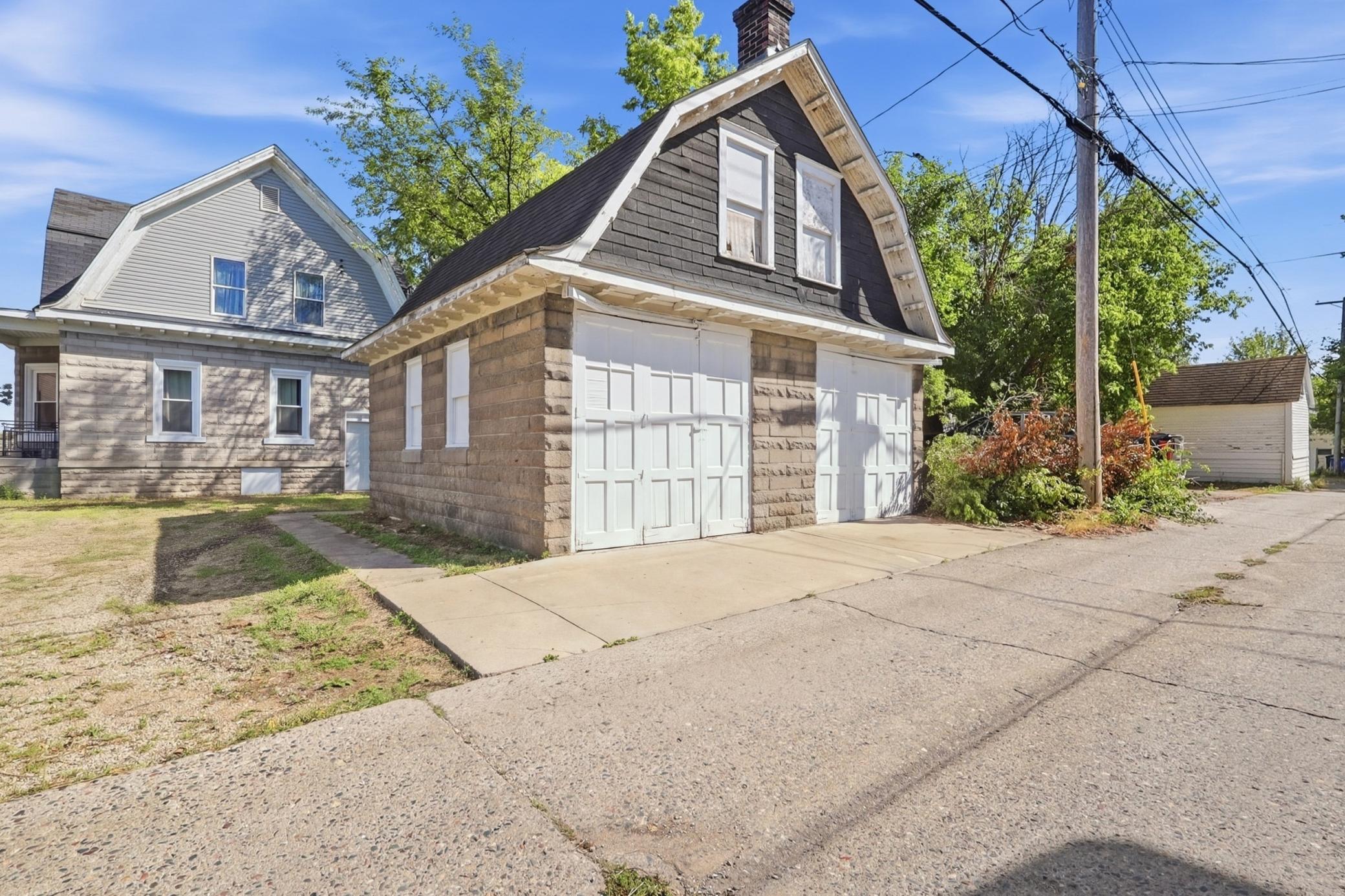 View of Residential Income at 2800 Cedar Avenue, Minneapolis MN 55407, Minneapolis (36 of 37) - Mike Wilen | Minnesota Team Real Estate