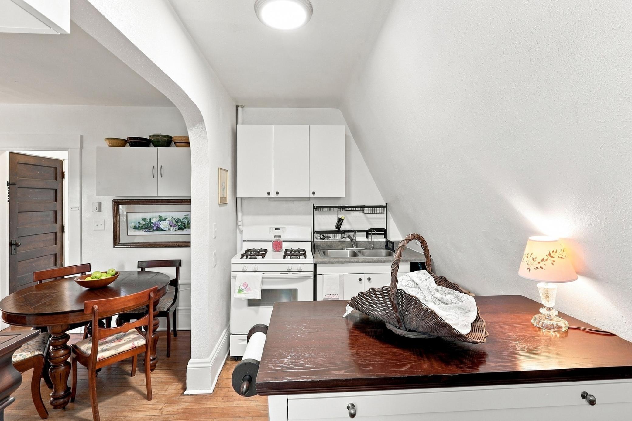 View of Residential Income at 2800 Cedar Avenue, Minneapolis MN 55407, Minneapolis (27 of 37) - Mike Wilen | Minnesota Team Real Estate
