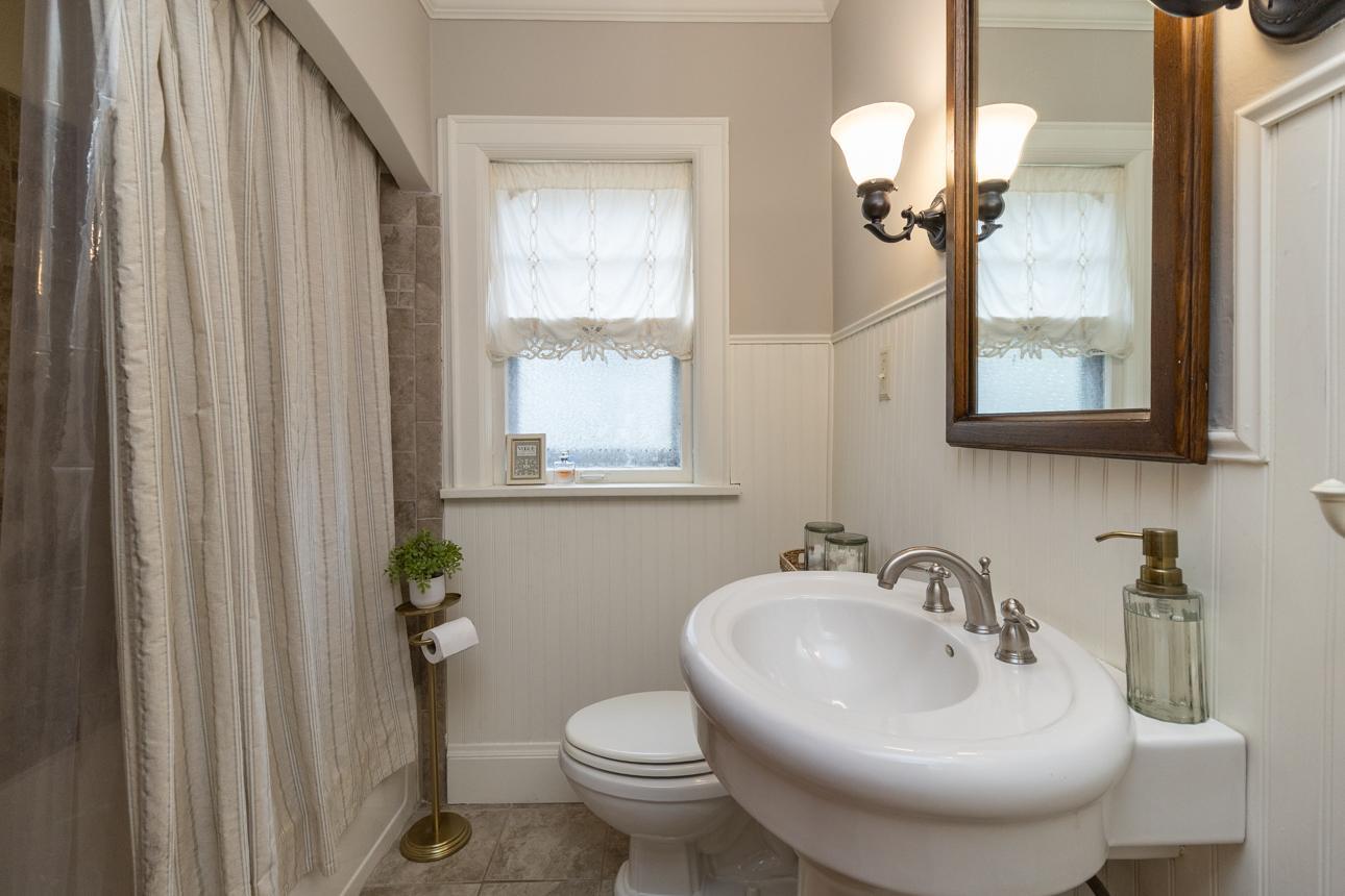 View of Residential at 1084 Bradley Street, Saint Paul MN 55130, Saint Paul (16 of 31) - Mike Wilen | Minnesota Team Real Estate