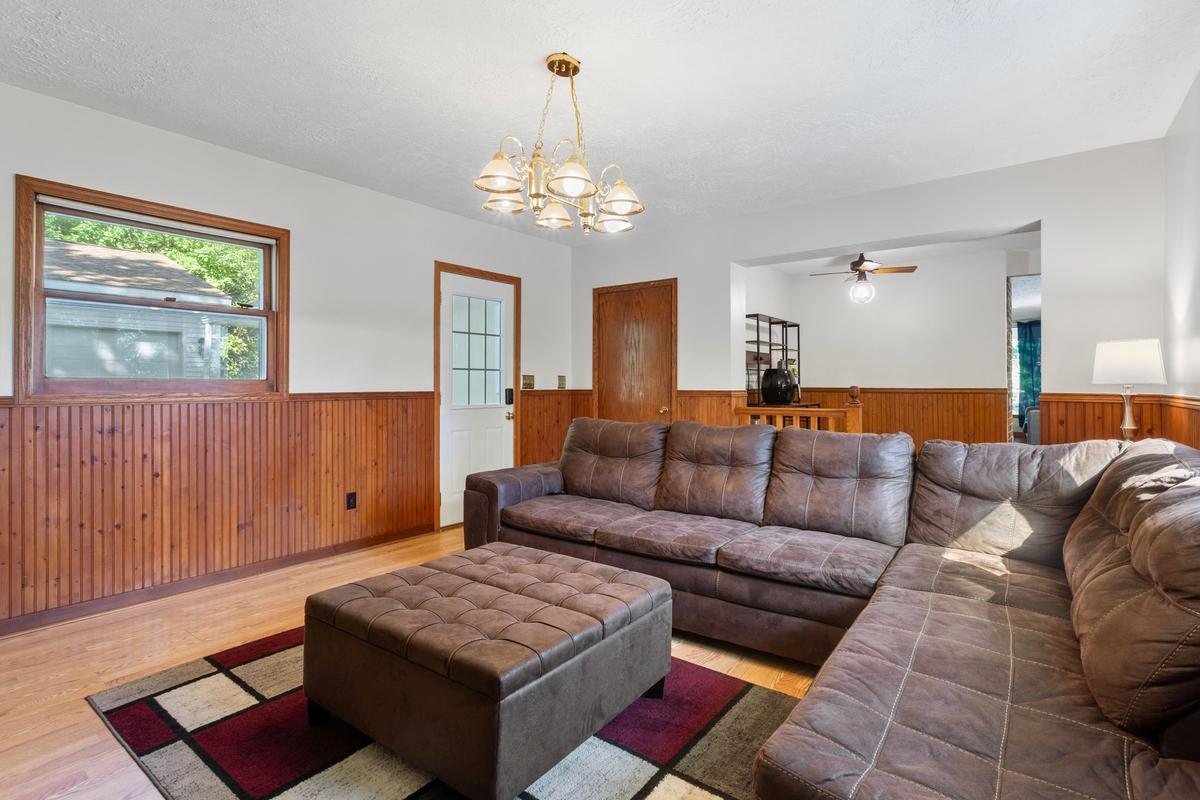 View of Residential at 315 17th Avenue, South Saint Paul MN 55075, South Saint Paul (21 of 27) - Mike Wilen | Minnesota Team Real Estate